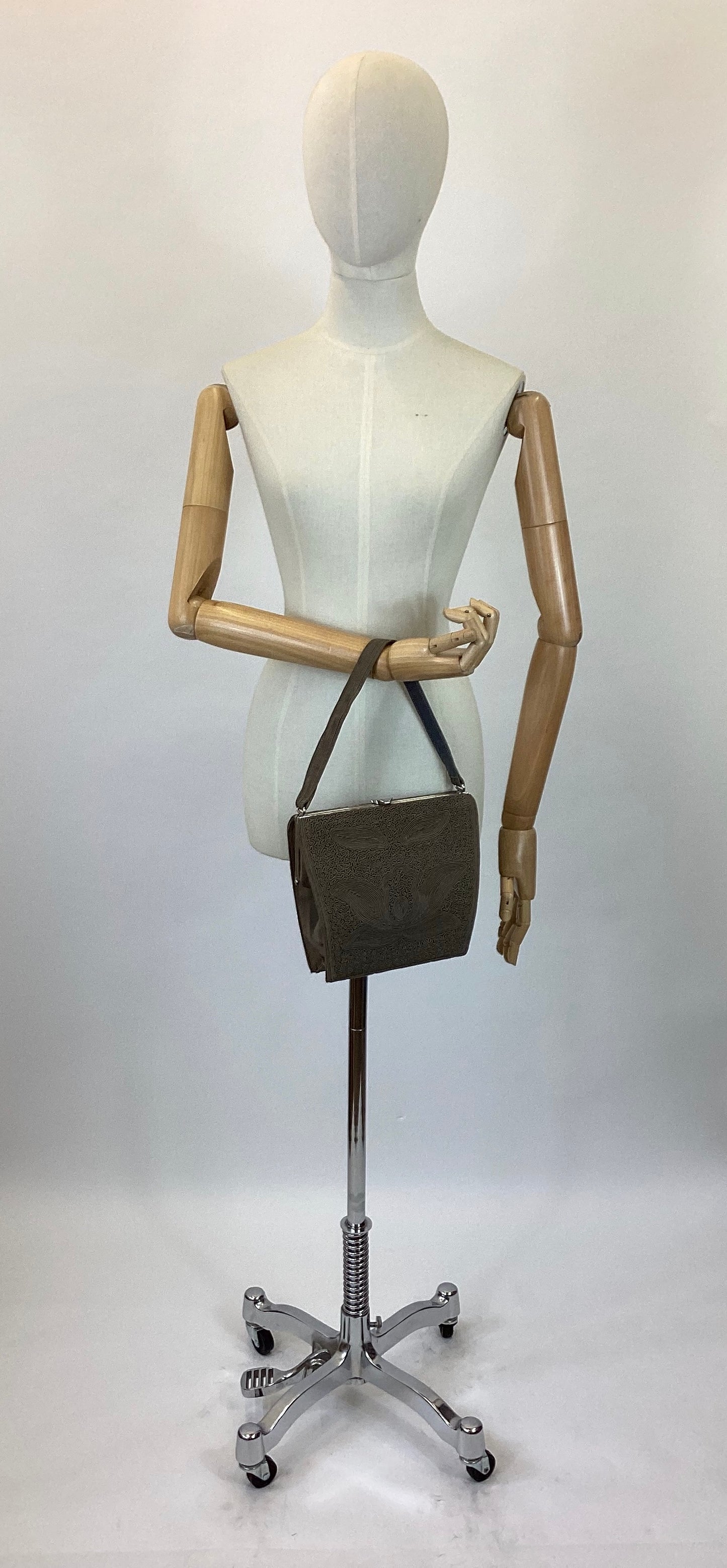 Original 40’s Fabulous shaped Corde Handbag - lighter brown / grey tone.