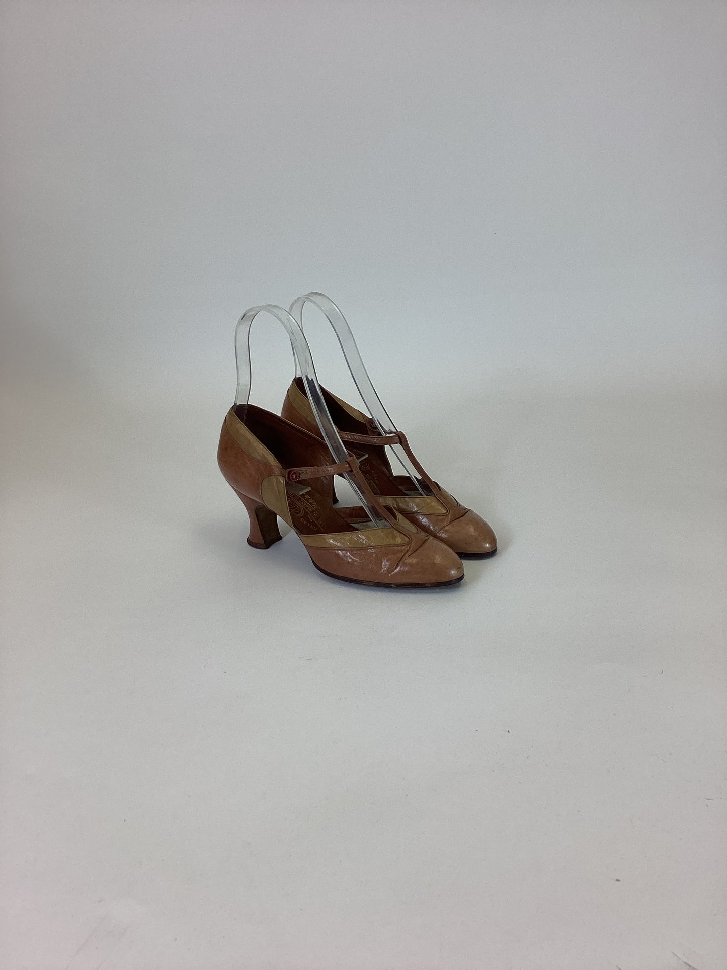 Original 20's/30's stunning 2 tone shoes - in taupe and sand colourway