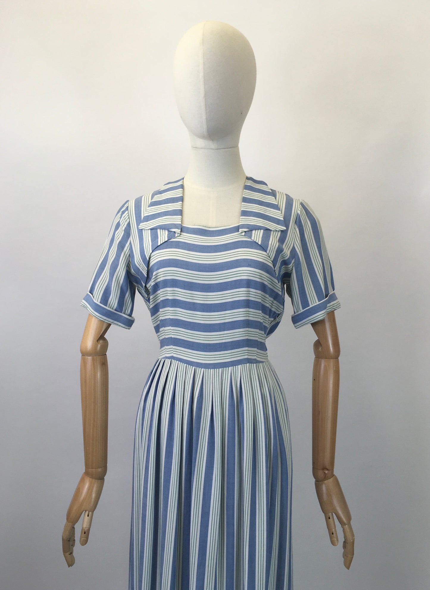 Original 1950s cute cotton day dress - striped in cornflower blue, white, green