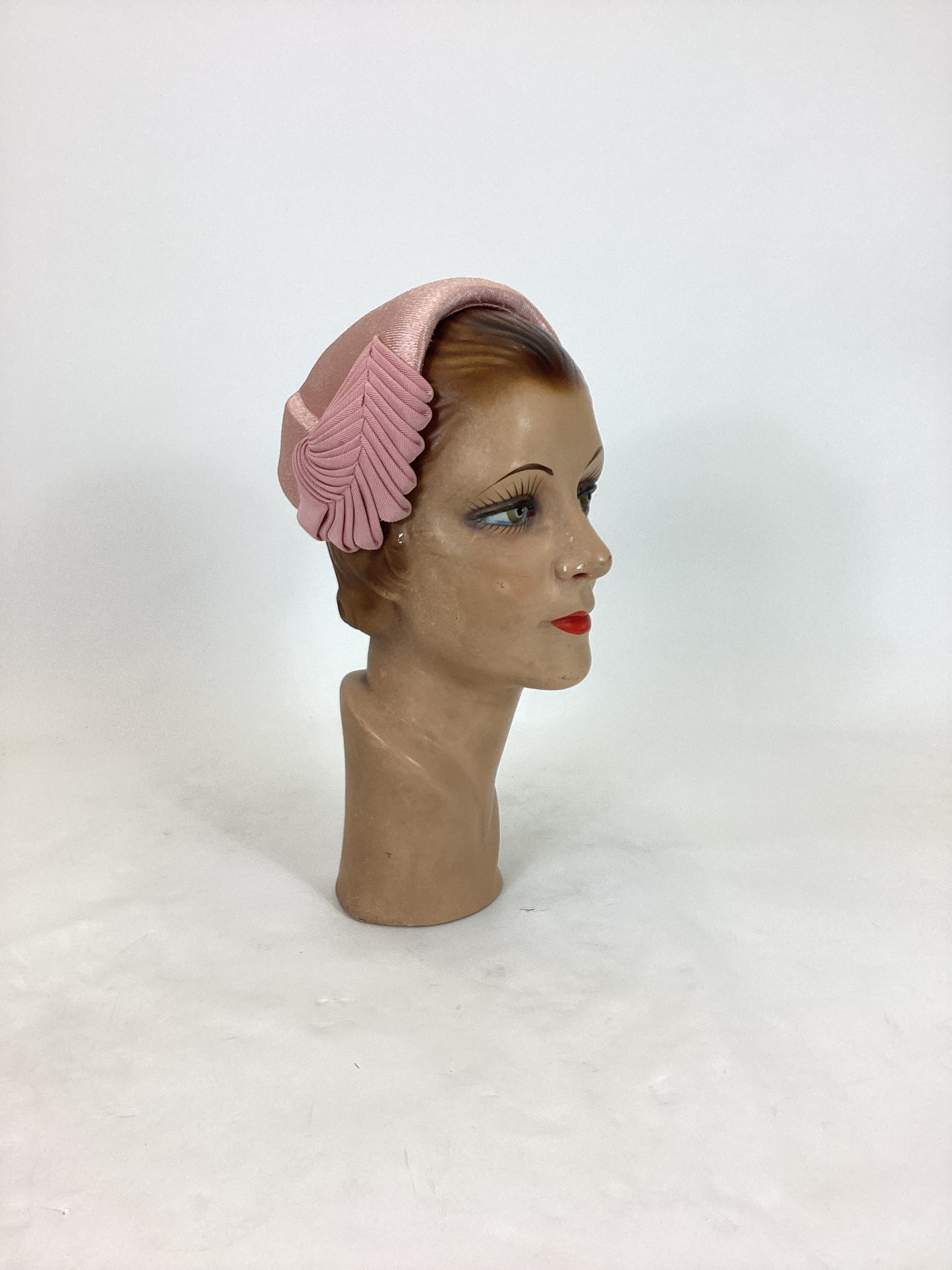 Original Beautiful 1950’s Headpiece - in palest of pink