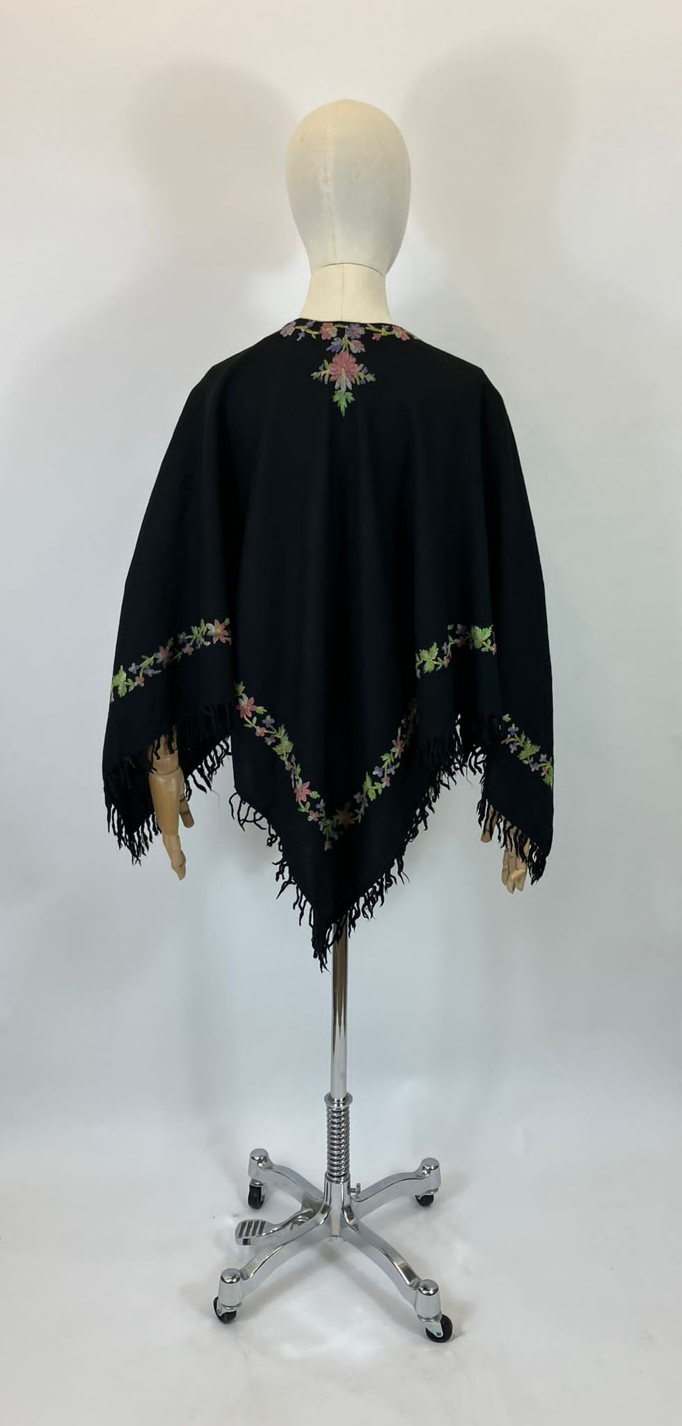 Original Amazing  30’s/40’s Capelet - Hand Embroidered