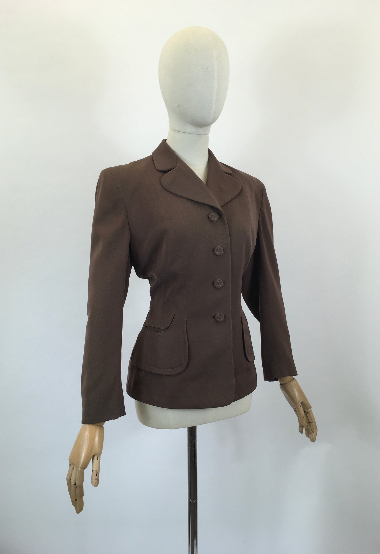 Original 1940’s Fabulous Fitted Jacket - mid Brown