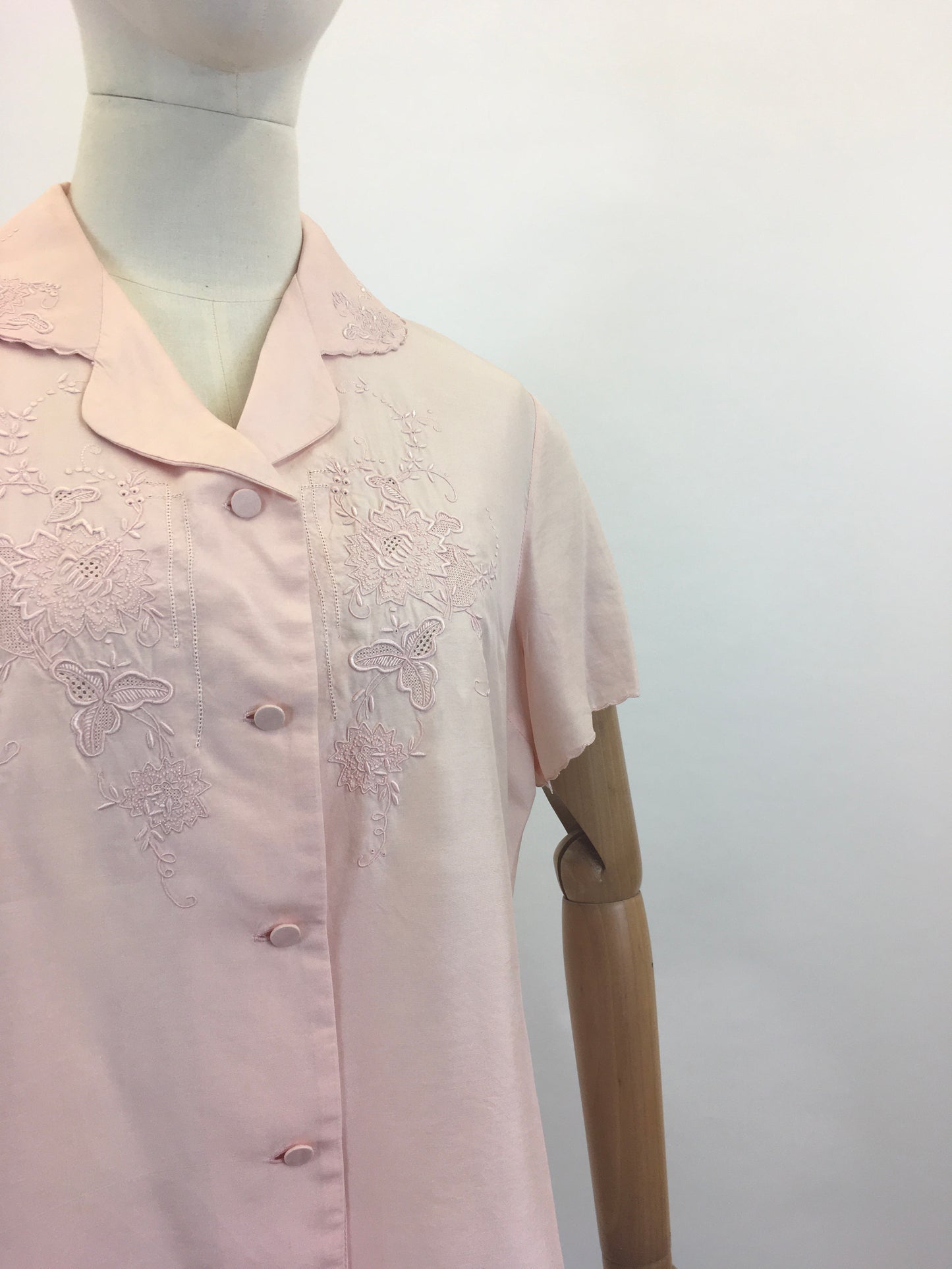 Original 1950's Embroidered Blouse - in Soft Peach