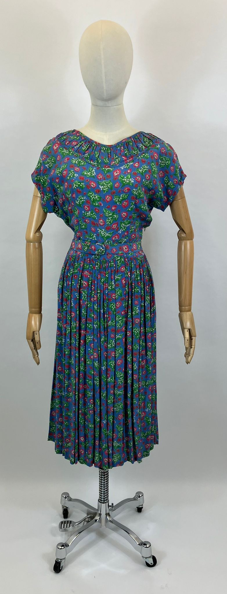 Original 1940’s Novelty print Dress - Lily of the Valley on a background of Blue