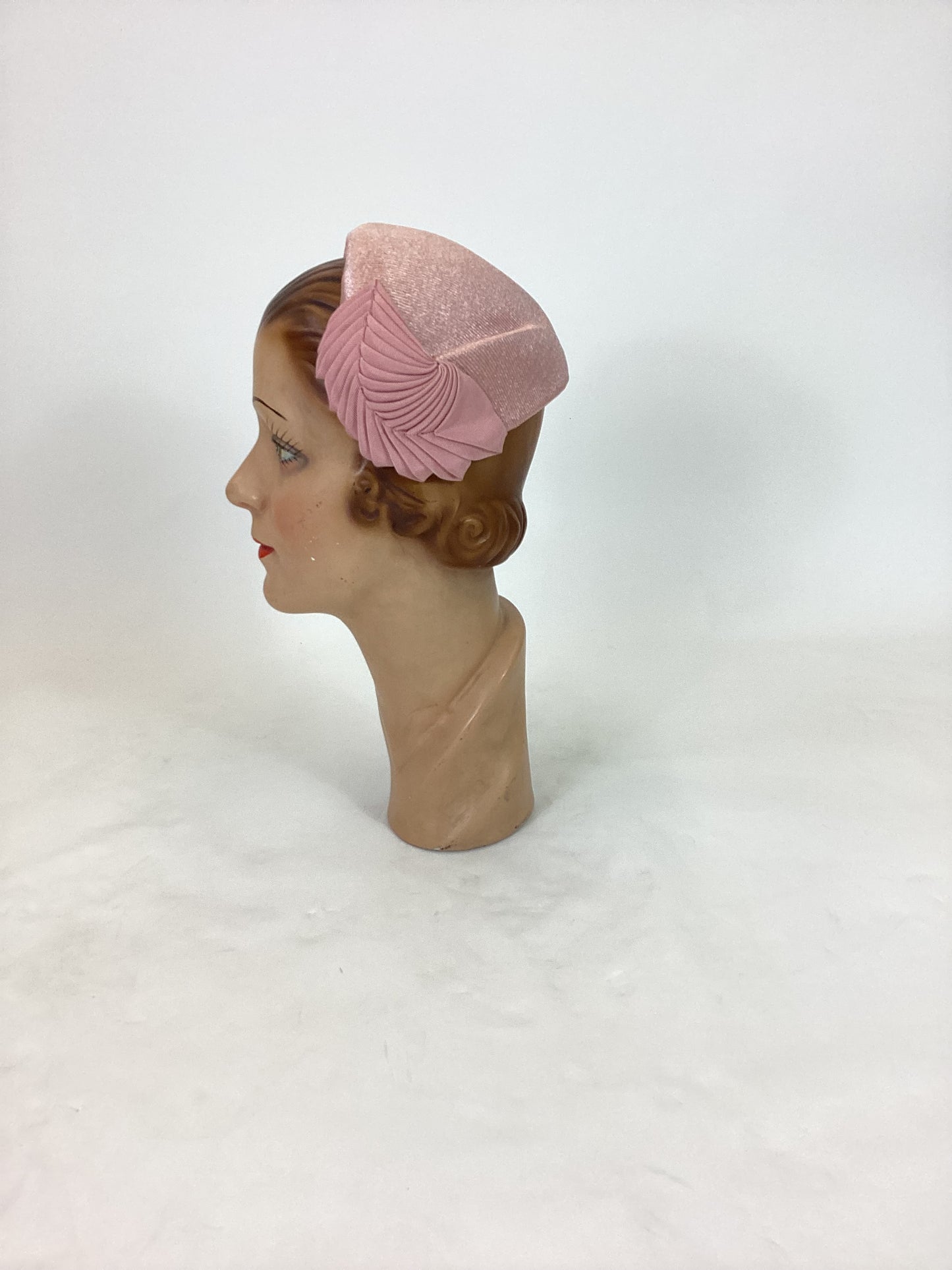 Original Beautiful 1950’s Headpiece - in palest of pink