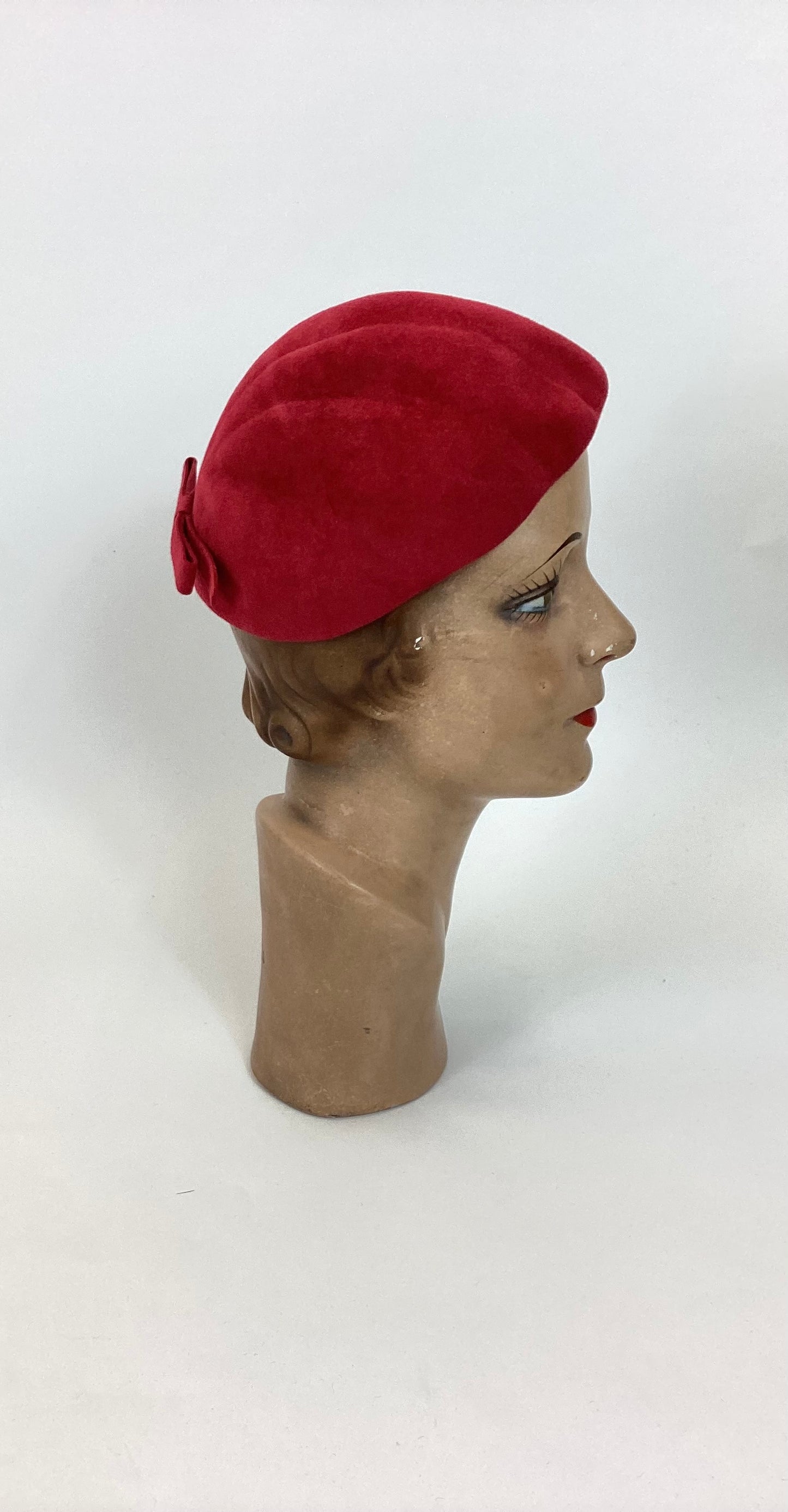 Original 50’s Fabulous shape hat - in Red
