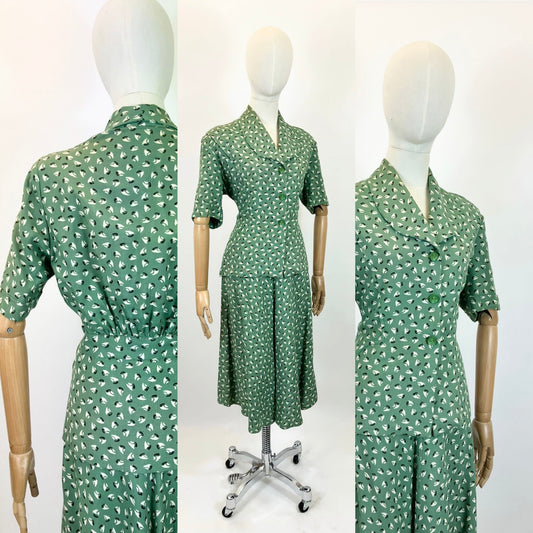 Original 1940’s CC41 Novelty Moygashel linen Suit - white / Black sail boats on a bed of green