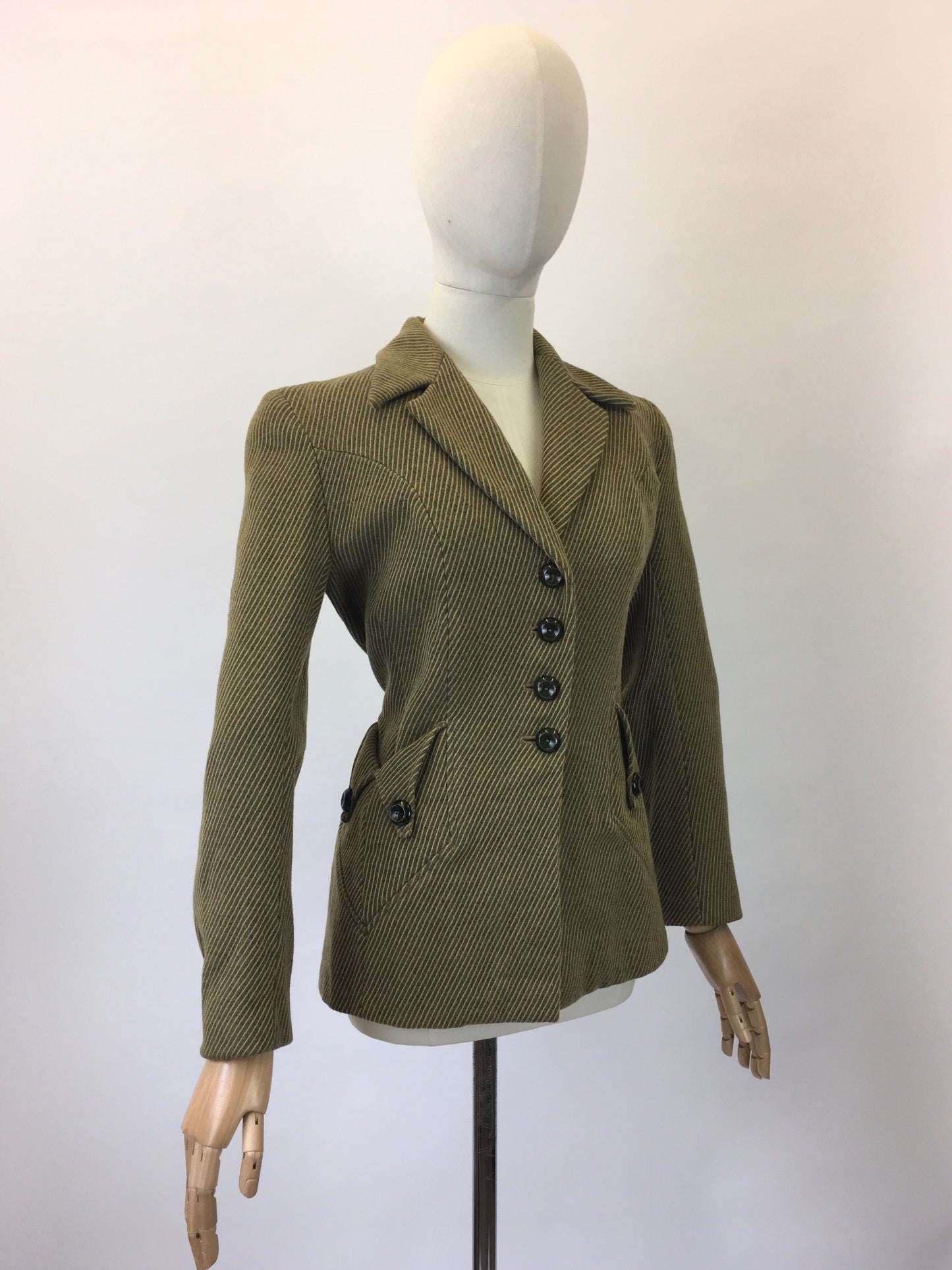 Original 1940's Stunning CC41 label Jacket - in Grey/lime pinstripe with exquisite details.