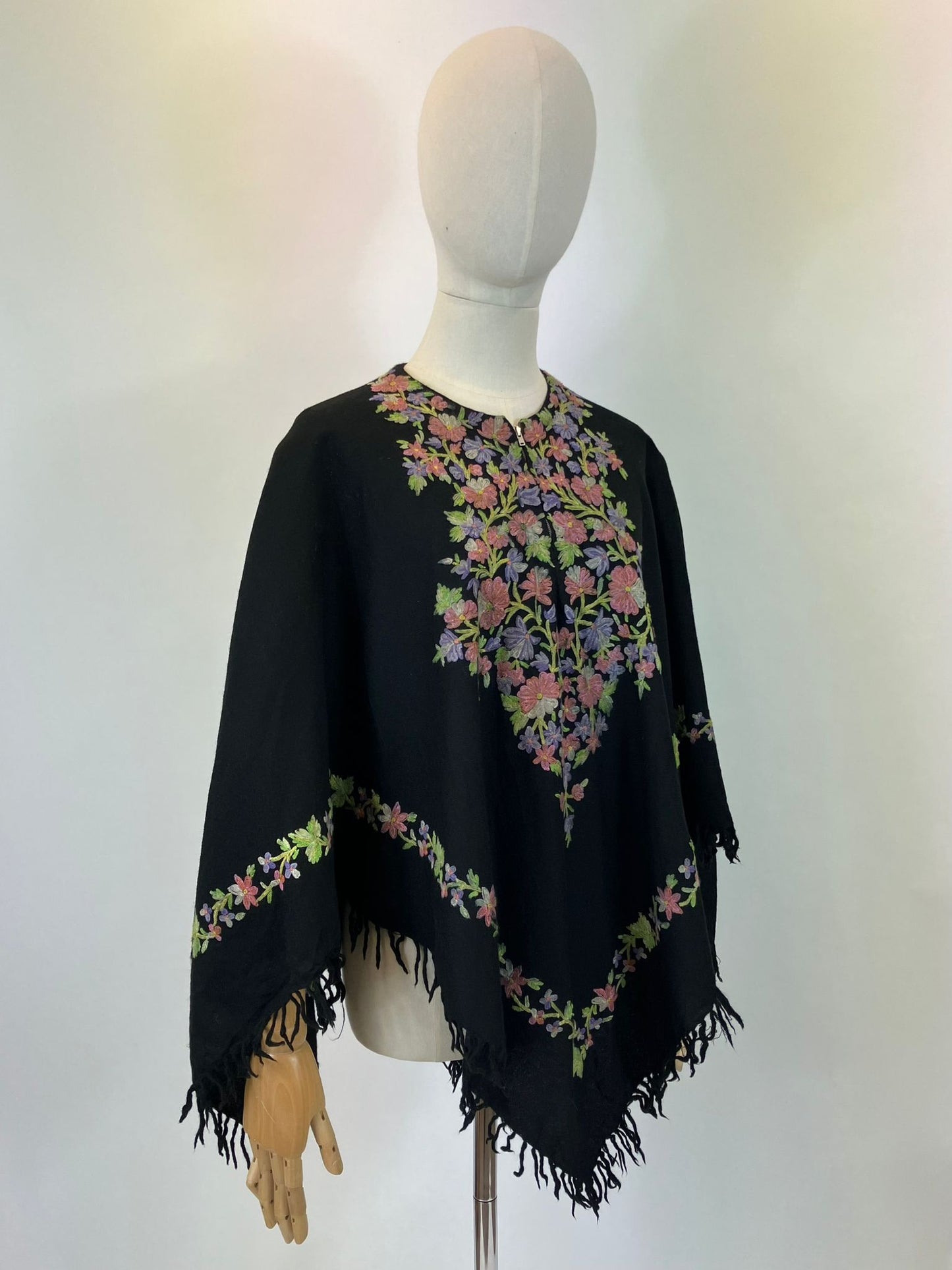 Original Amazing  30’s/40’s Capelet - Hand Embroidered