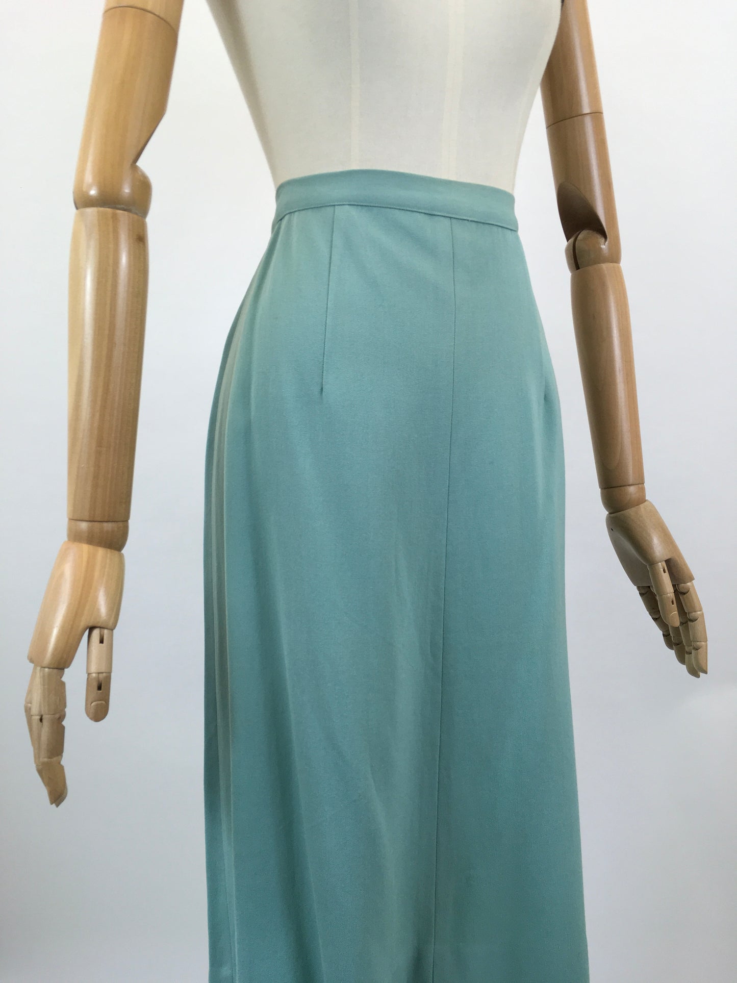 Original 1940’s Lovely skirt - In Duck Egg