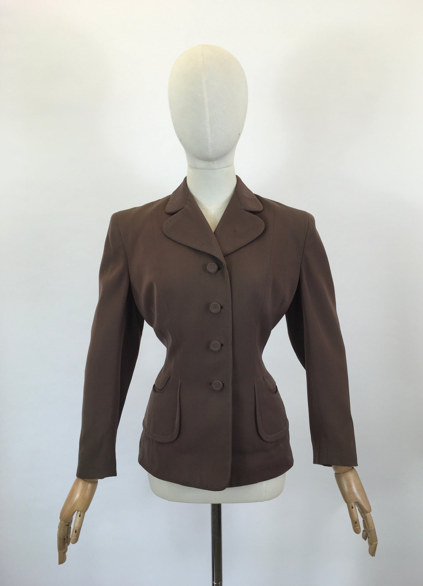 Original 1940’s Fabulous Fitted Jacket - mid Brown