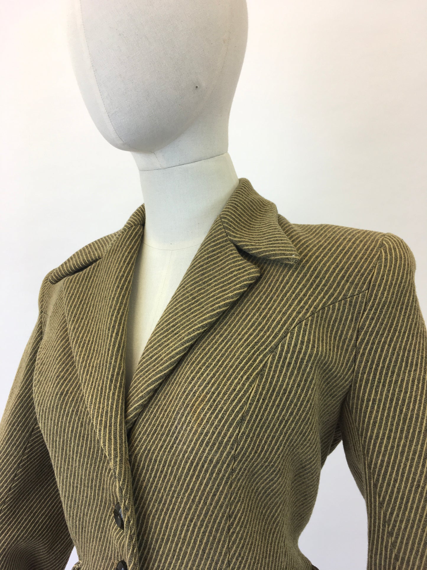 Original 1940's Stunning CC41 label Jacket - in Grey/lime pinstripe with exquisite details.