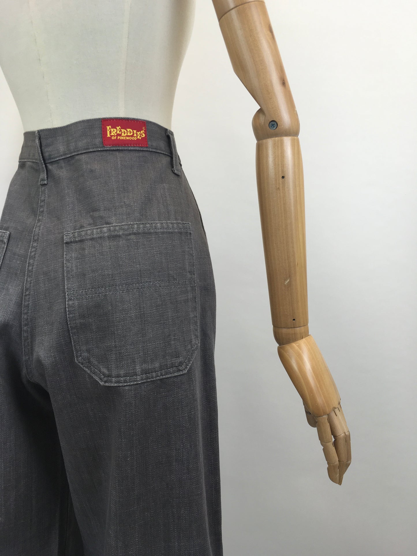 Freddie’s Of Pinewood 40s Button Jeans in Grey