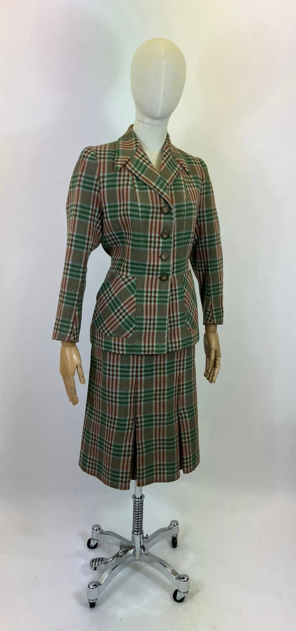 Original 1940’s CC41 Spectacular Woollen Plaid suit - in Greens and brown plaid