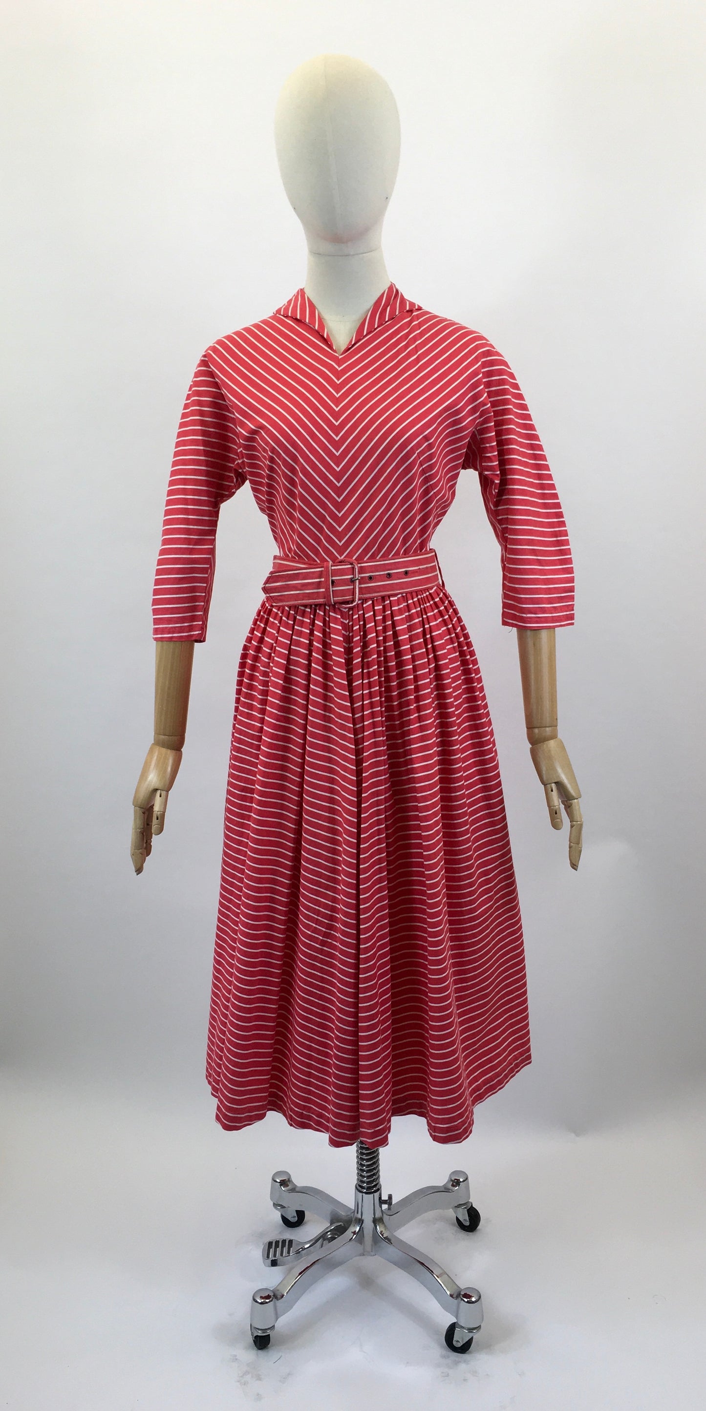 Original early 1950’s Cotton Day Dress - Red/ white