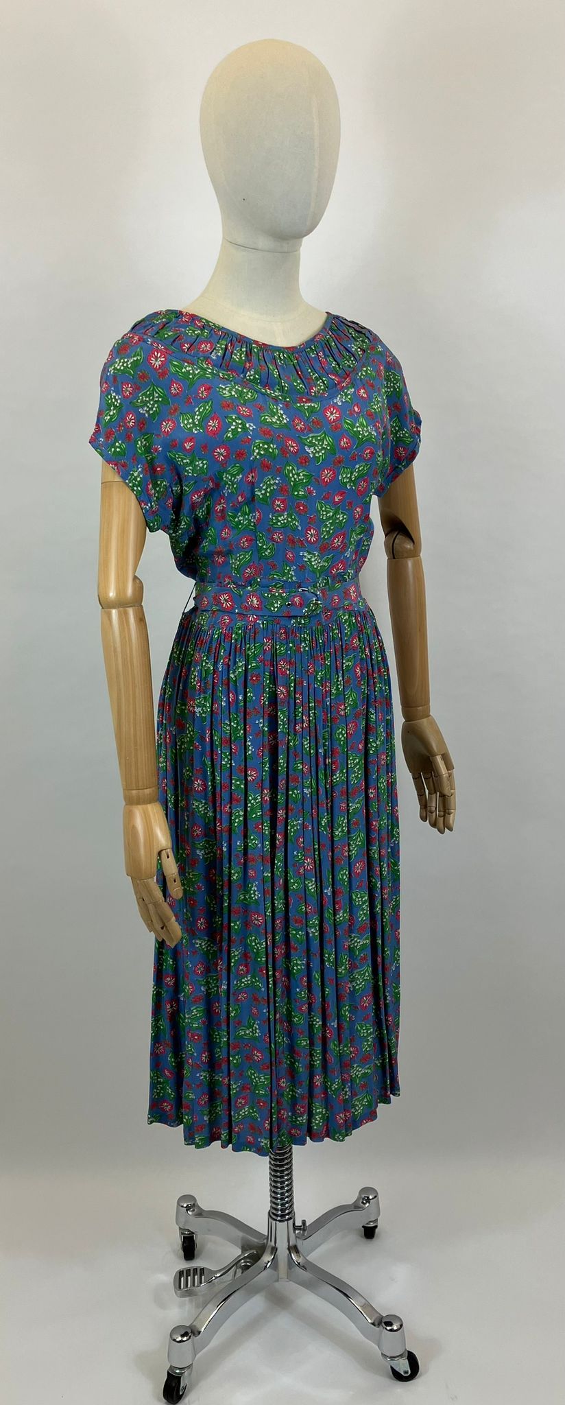 Original 1940’s Novelty print Dress - Lily of the Valley on a background of Blue