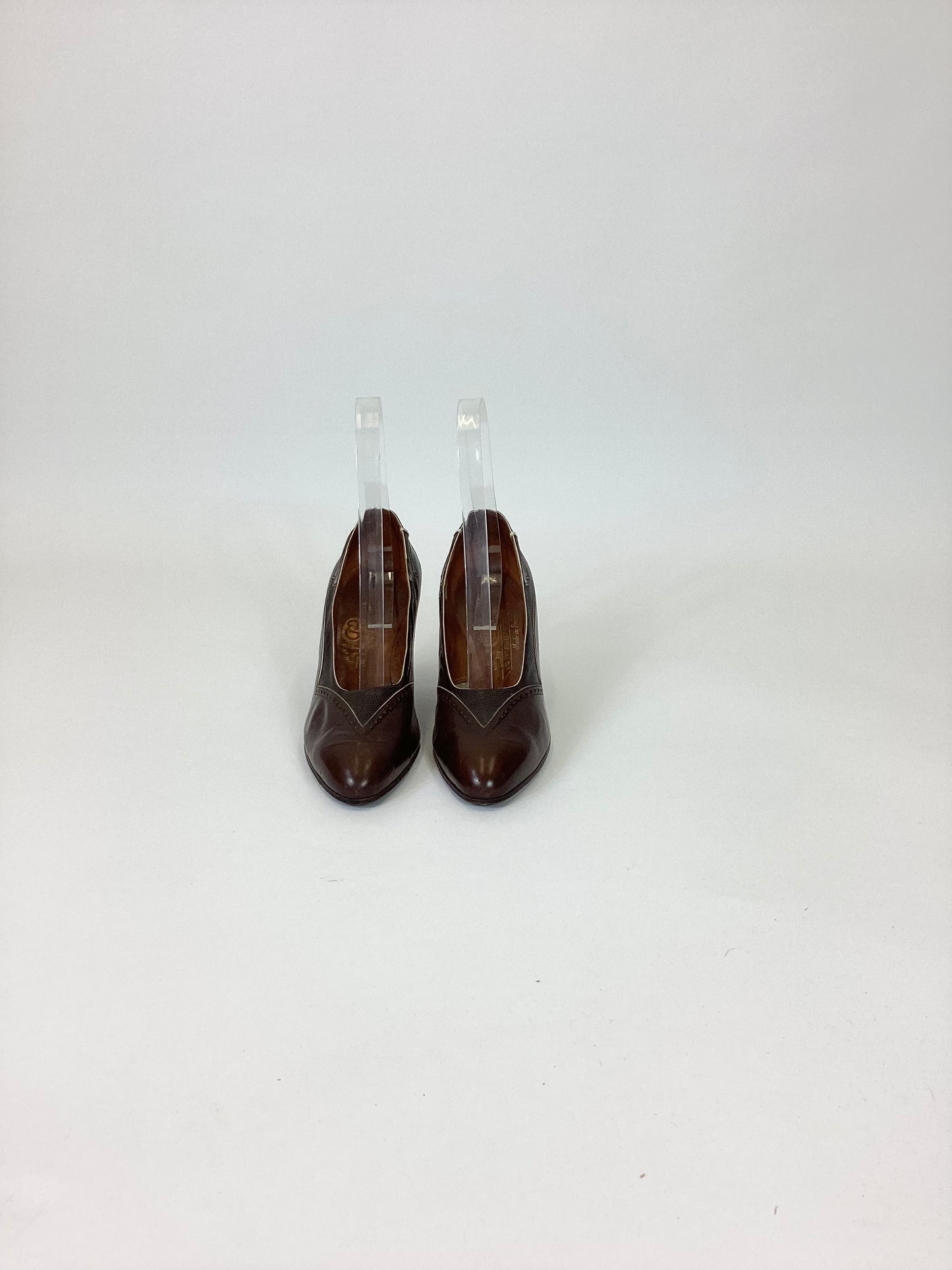 Original 20's/30s Amazing court shoes - in classic browns, edged in cream