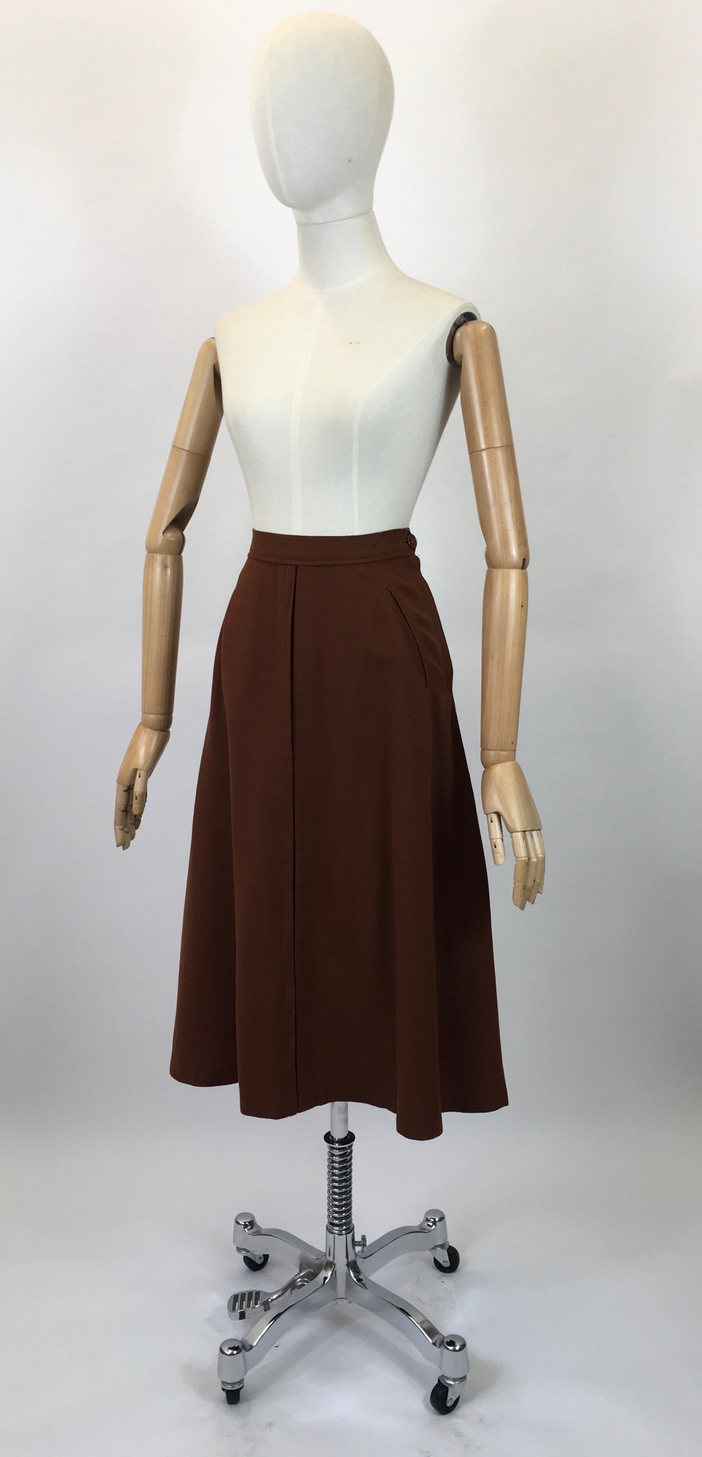 Original 40’s Woollen Skirt - in a warm Chestnut Brown