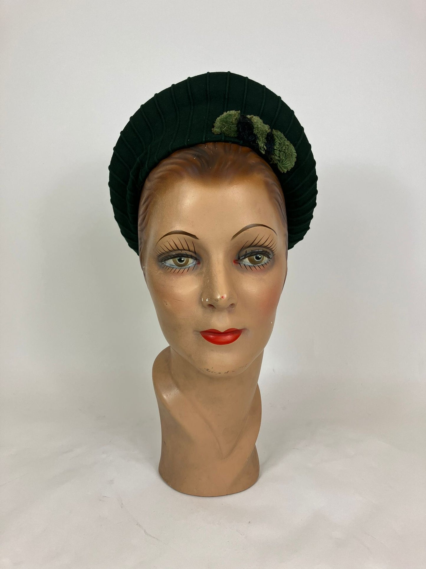 Original 1930’s Structured and pleated  hat - Deep dark  Green