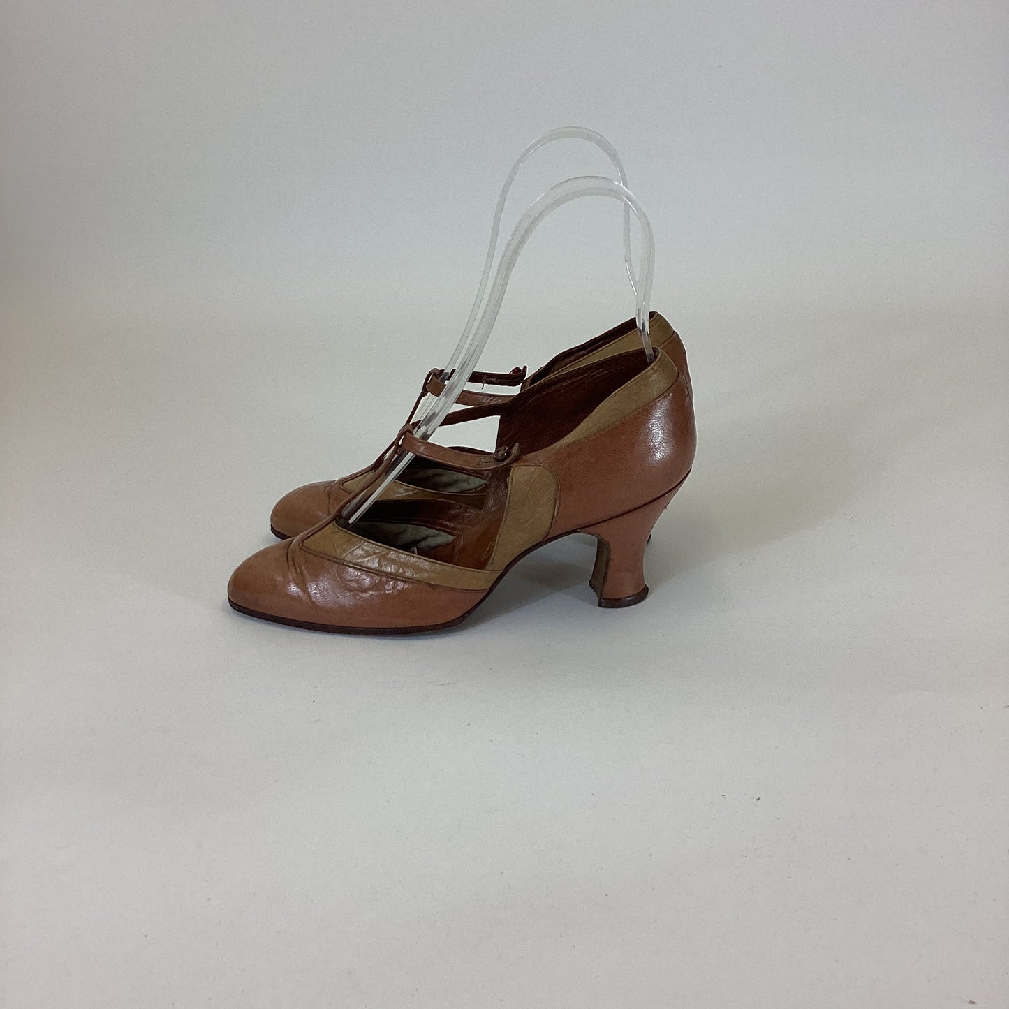 Original 20's/30's stunning 2 tone shoes - in taupe and sand colourway