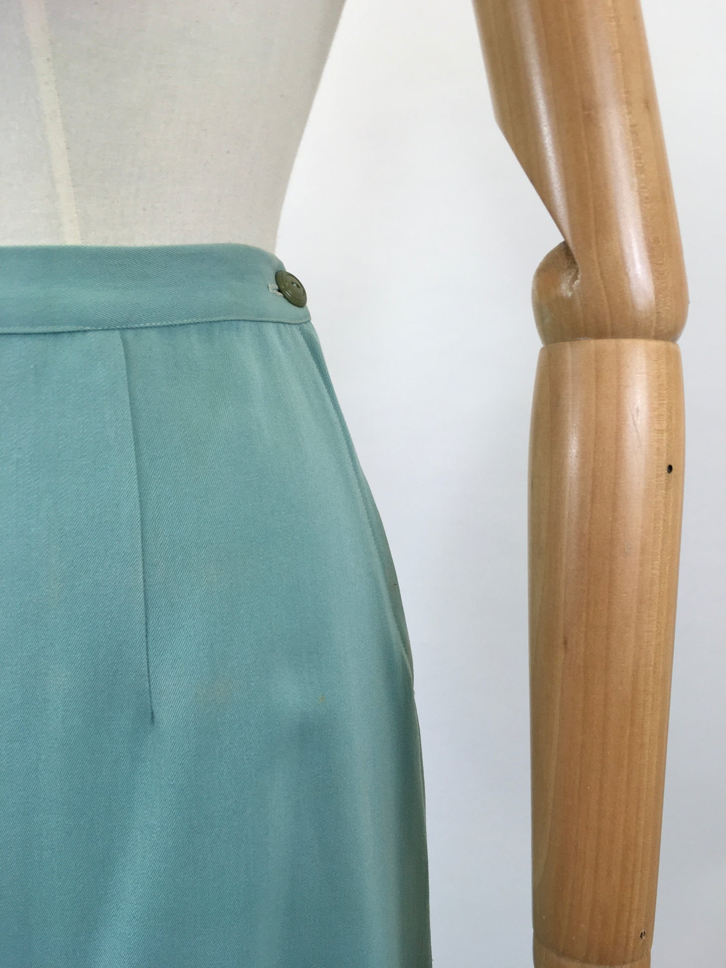 Original 1940’s Lovely skirt - In Duck Egg