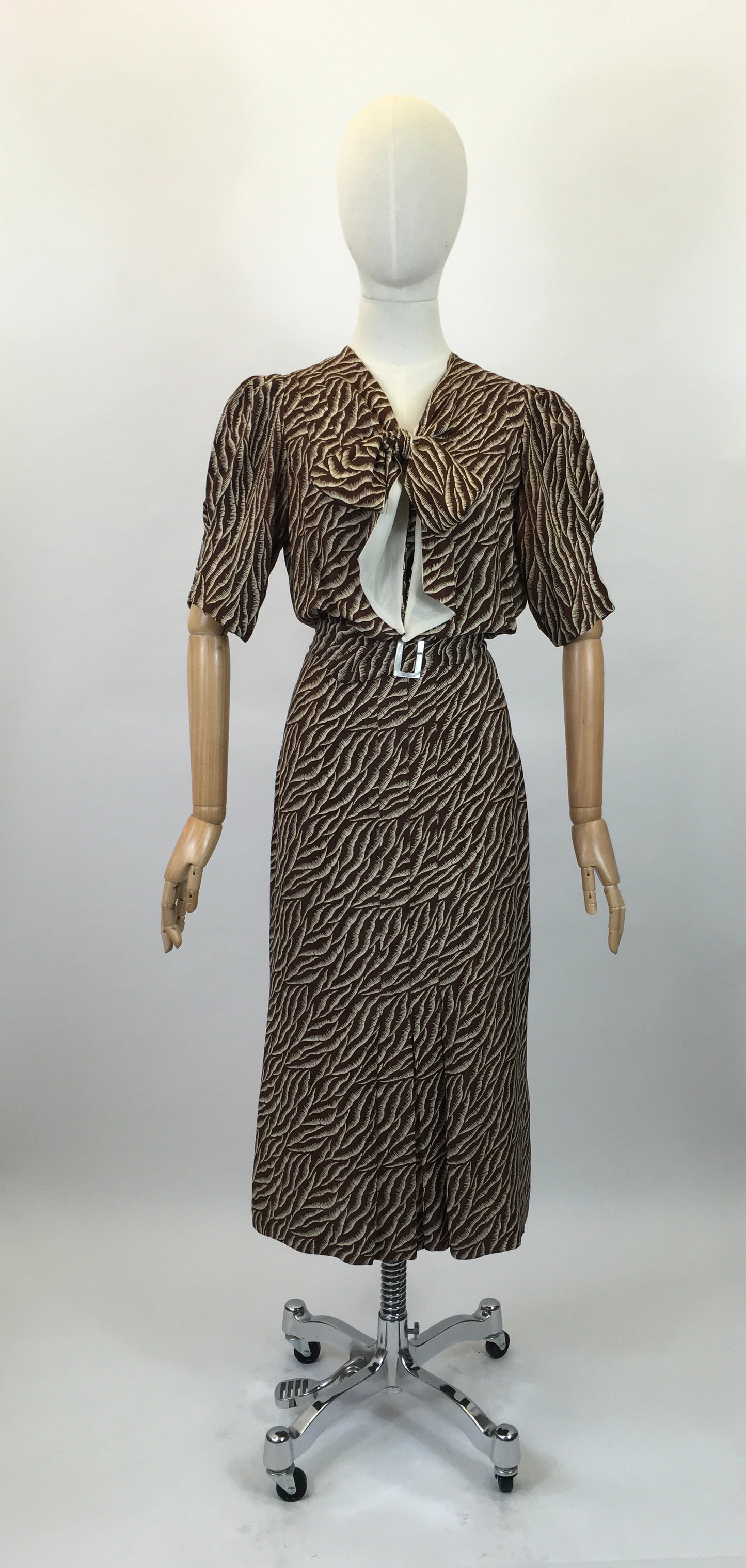 Original 30’s Fabulous 3pc set consisting Dress,Jacket and Belt - Dark chocolate Brown and Cream.