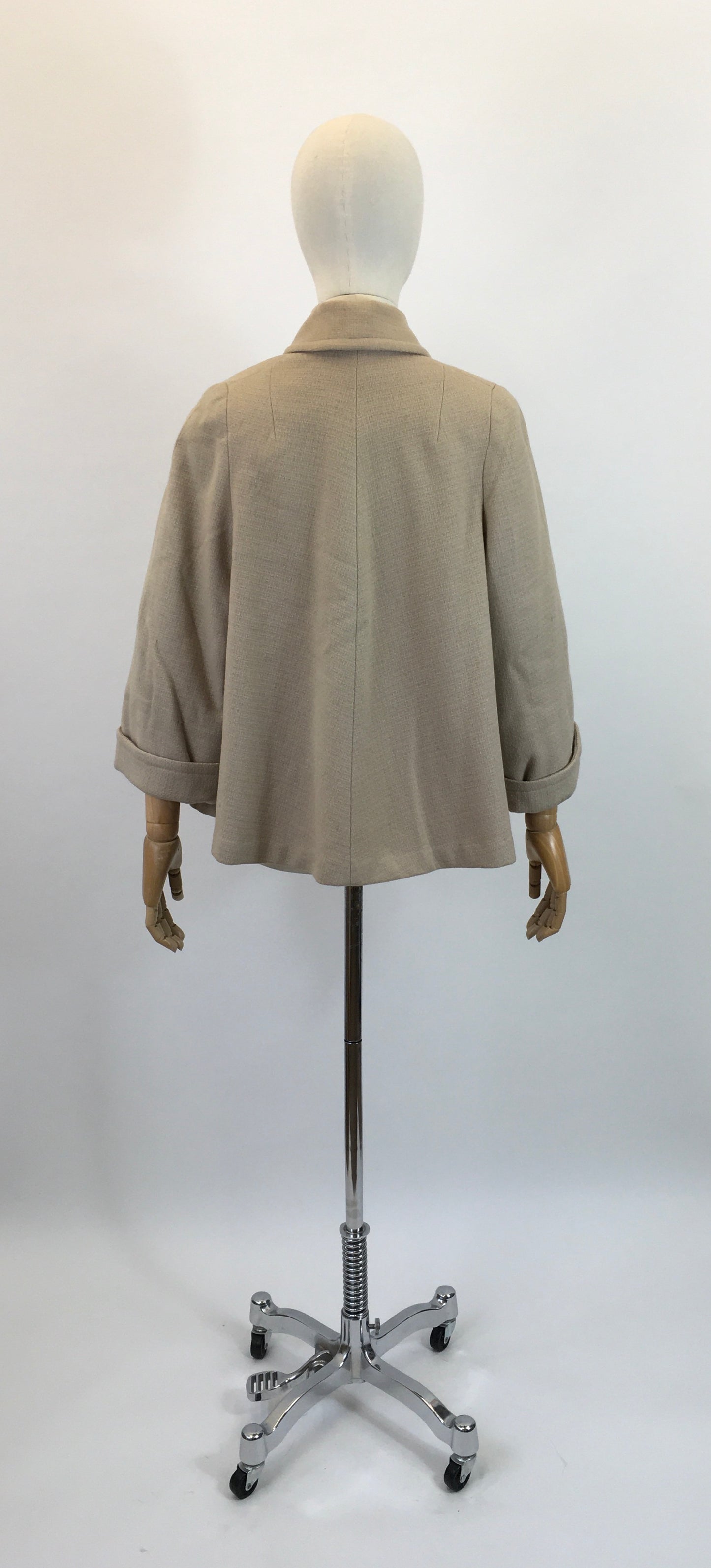 Original 1940’s swagger Jacket - in calming fawn