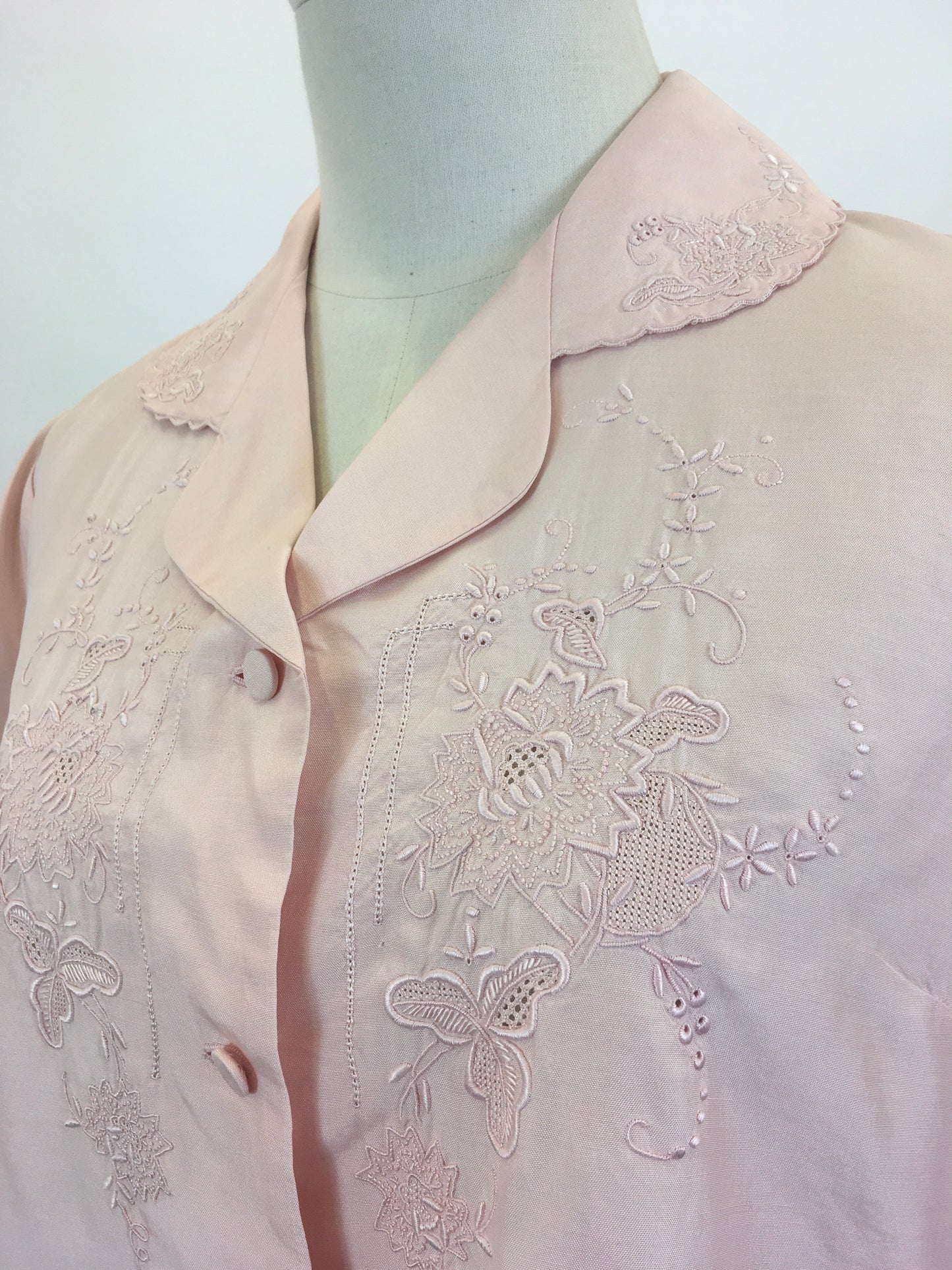 Original 1950's Embroidered Blouse - in Soft Peach