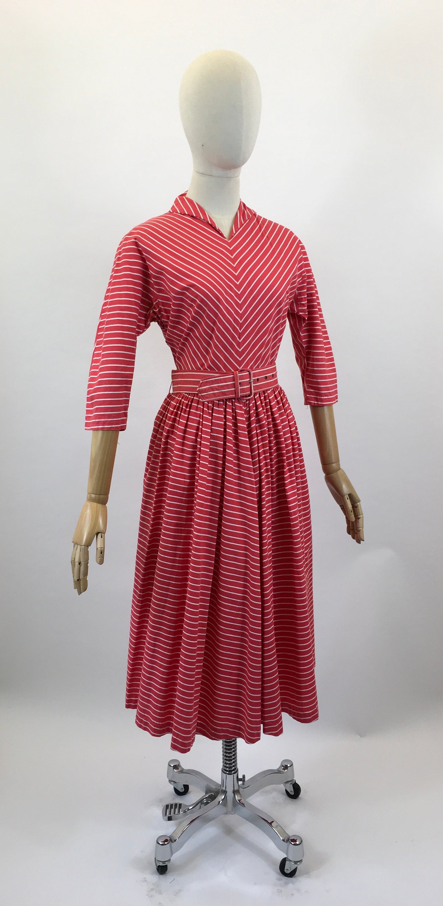 Original early 1950’s Cotton Day Dress - Red/ white