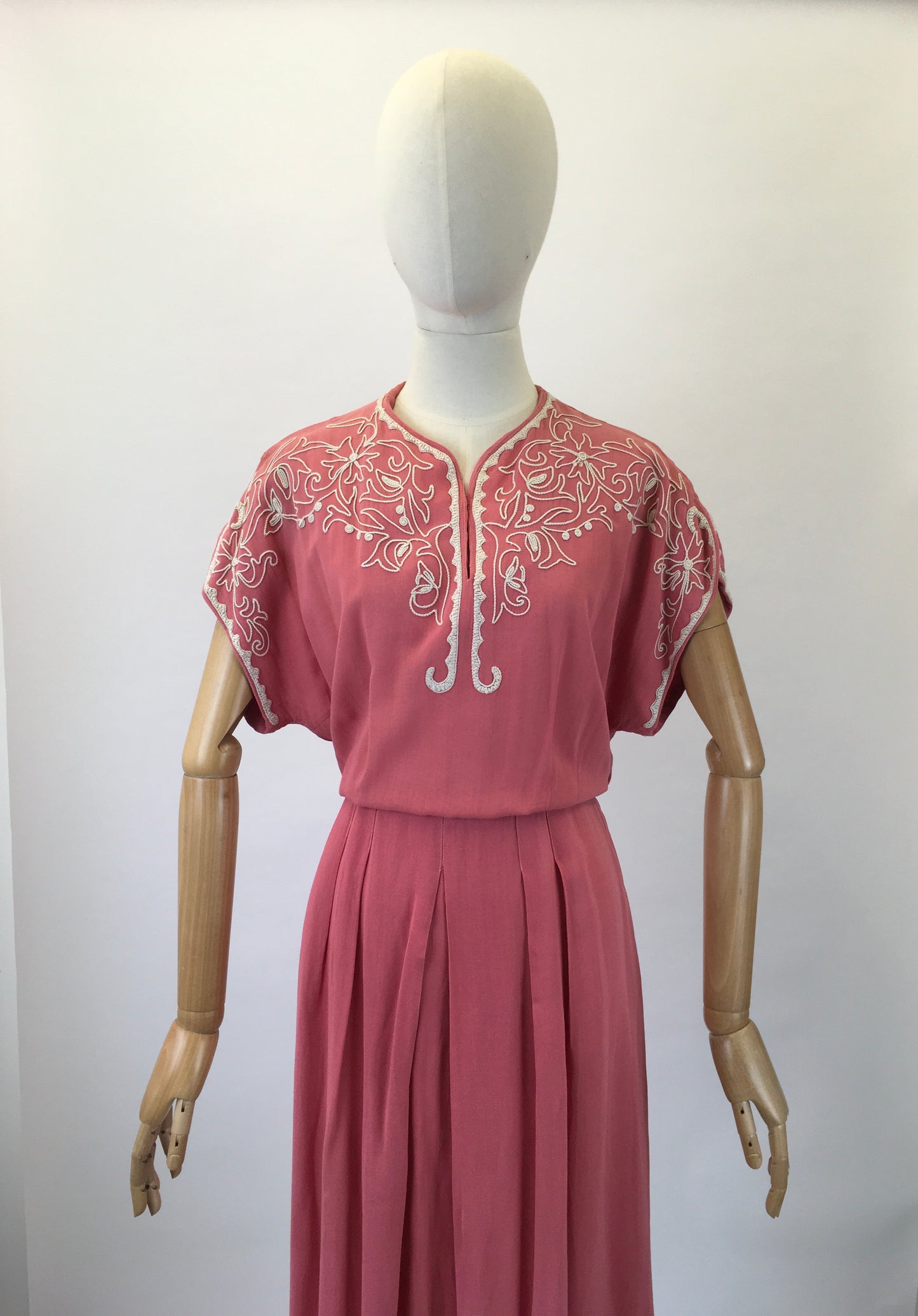 Original 1940s Fine Cotton Lawn Dress - subtle shade of Salmon Pink