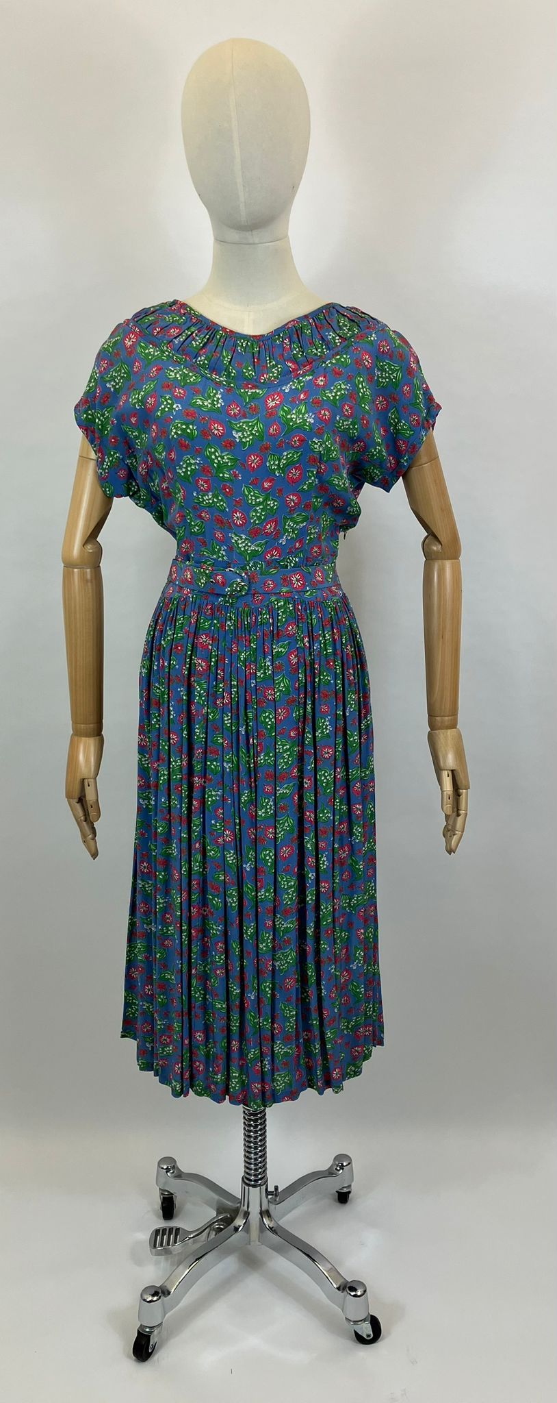 Original 1940’s Novelty print Dress - Lily of the Valley on a background of Blue