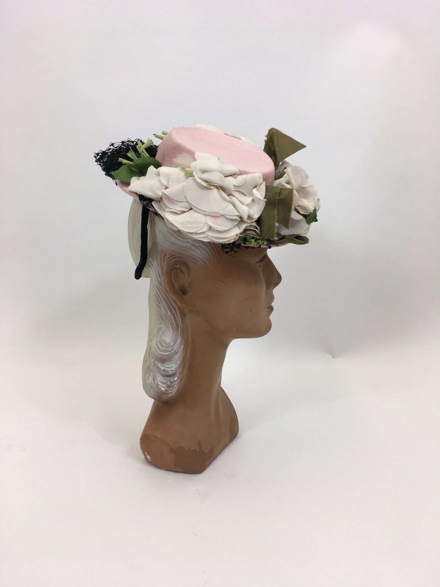 Original 1940's Fabulous Topper Hat - Pale Pink with Flowers and Veil