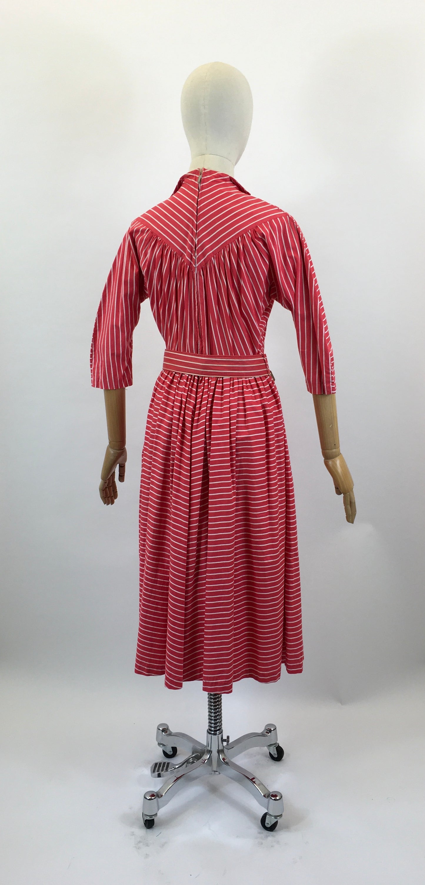 Original early 1950’s Cotton Day Dress - Red/ white