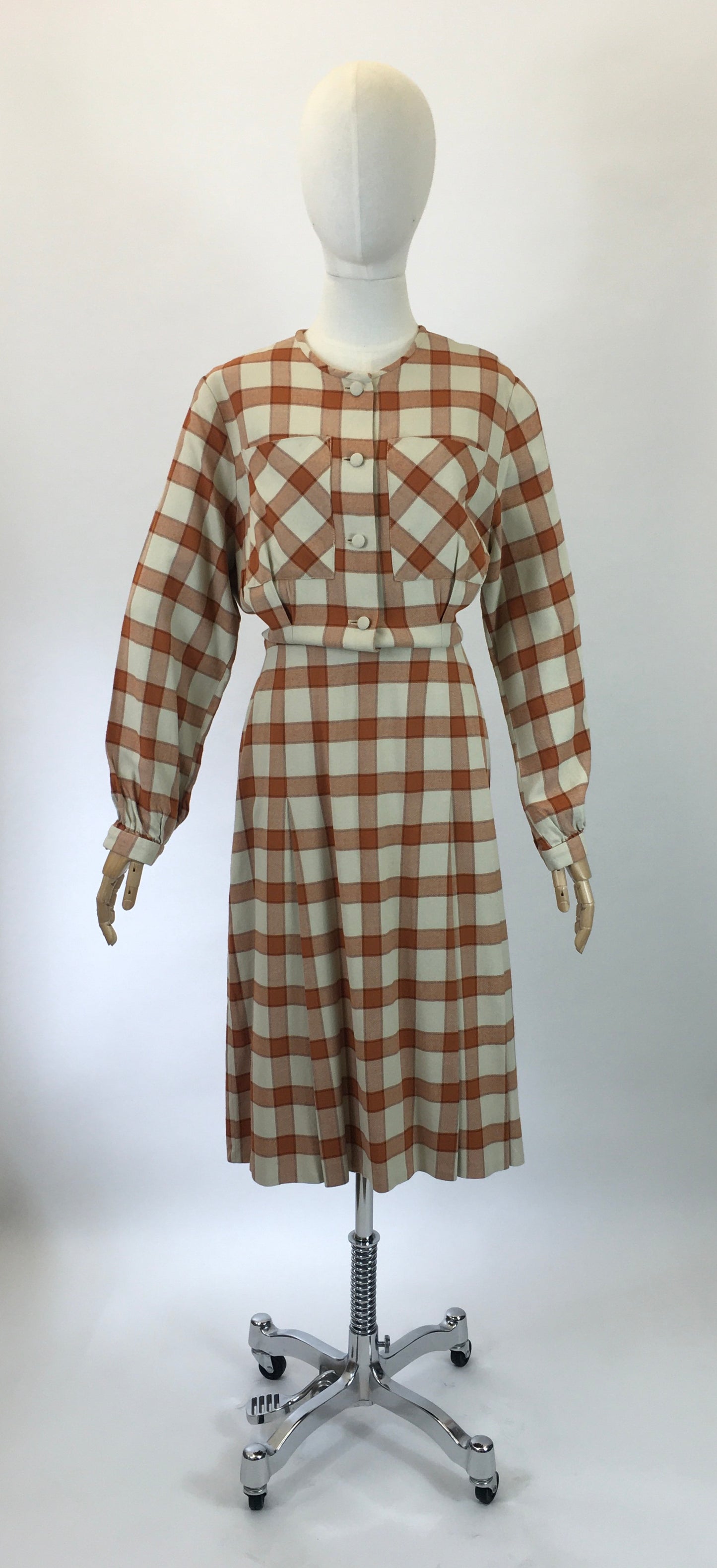 RESERVED DO NOT BUY Original 1940s woollen plaid dress - in gorgeous Cinnamon/taupe/cream