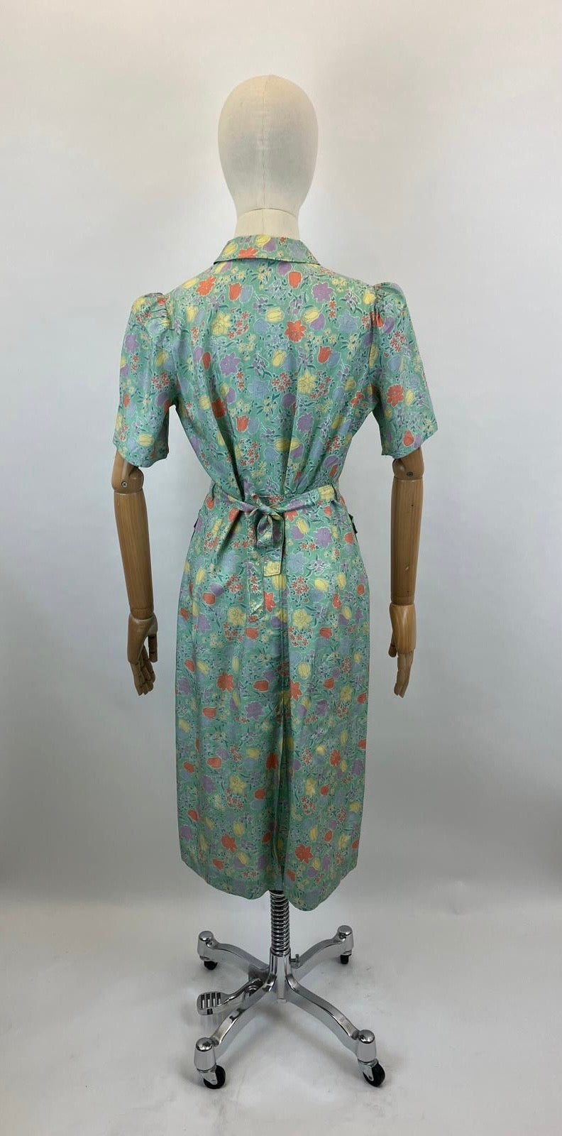 Original 1940's Silk pretty floral dress - in Celedon Green, Orange, Yellow, lilac and mauve