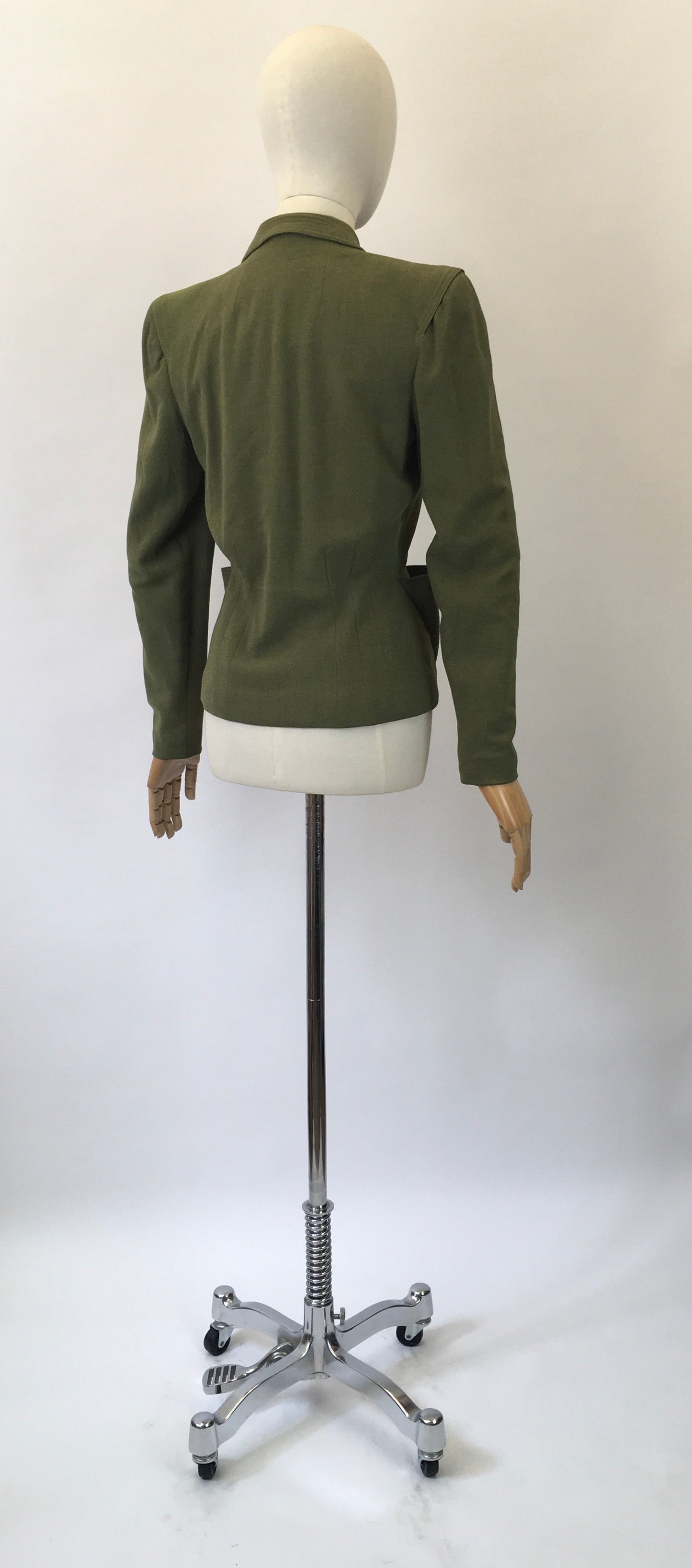 Original 40's Darling Jacket - in Sage Green