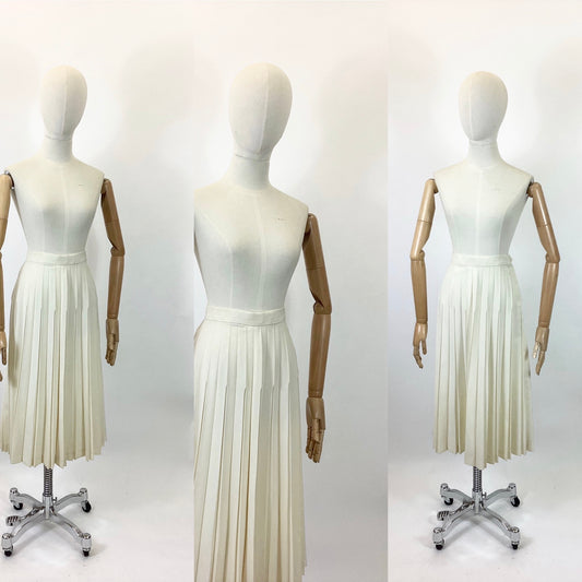 Original 1950’s Gorgeous fully pleated skirt - cream