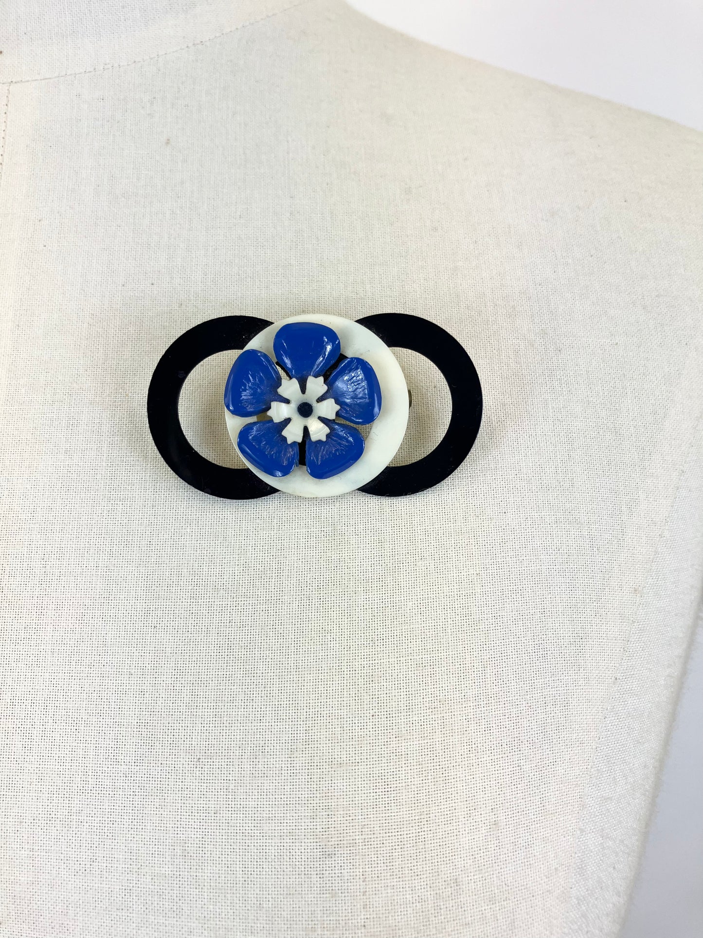 Original 1940’s Celluloid Brooch - Navy & White