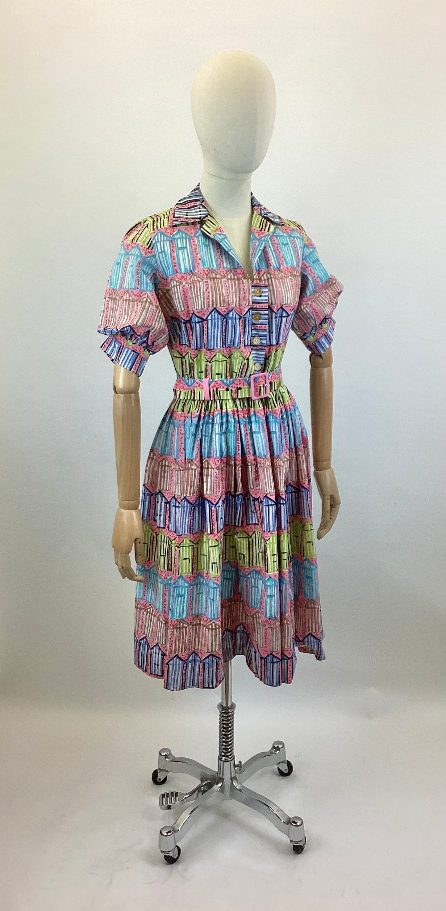 Original 50’s Fabulous Novelty Print dress -  vibrant Beach Huts