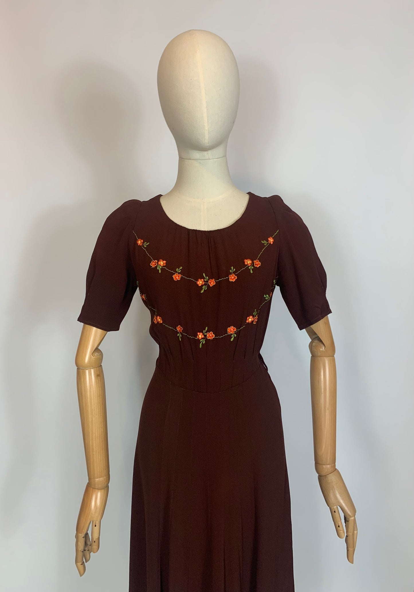 Original 1940’s Beautiful Crepe Dress with embroidery to neckline - Brown