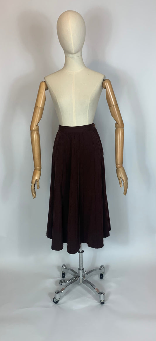 Original 1940’s everyday pleated skirt - in Dark Brown