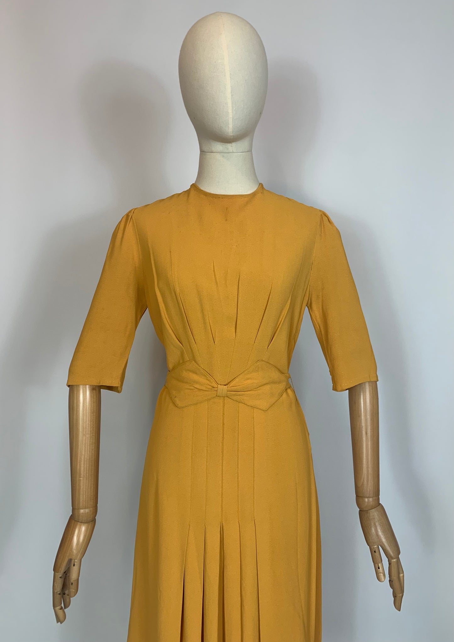 Original 1940’s Beautiful Crepe dress - in Mustard Yellow