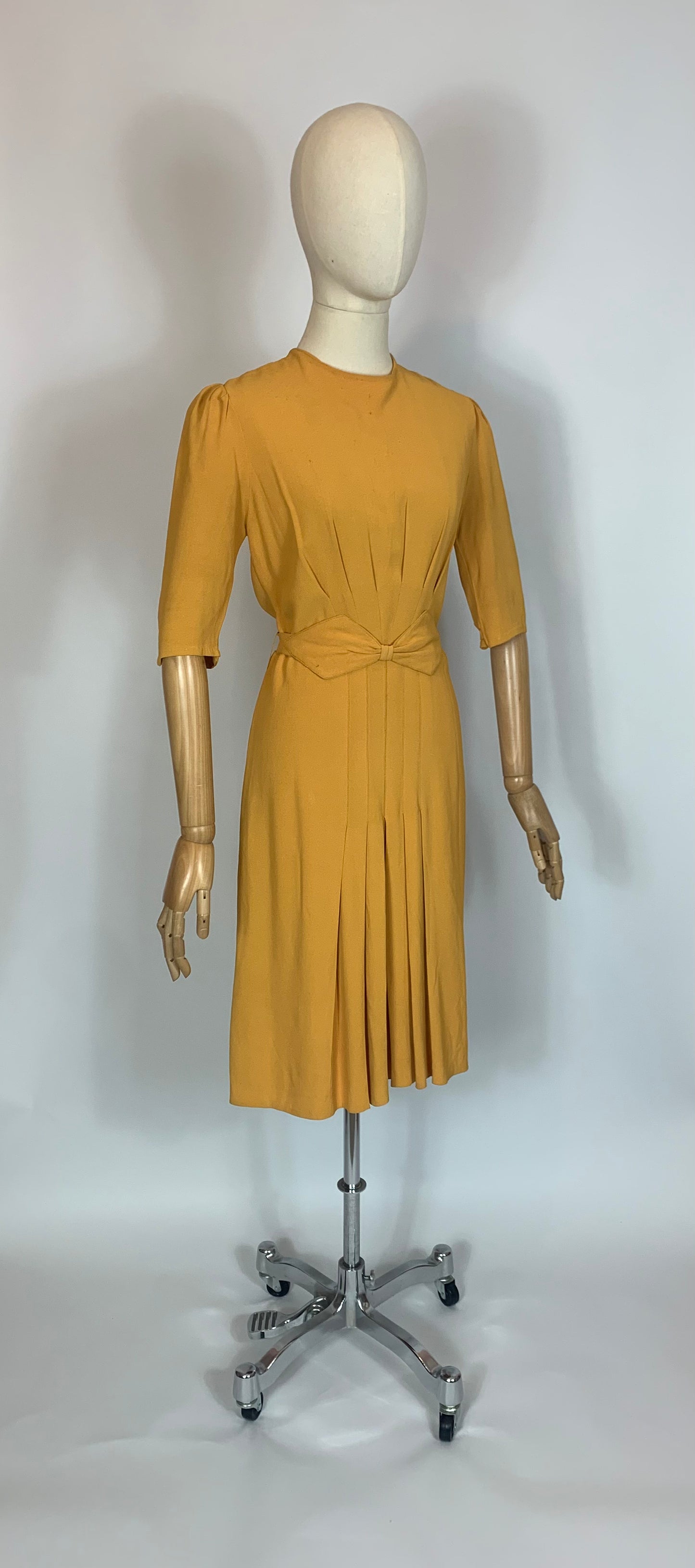 Original 1940’s Beautiful Crepe dress - in Mustard Yellow