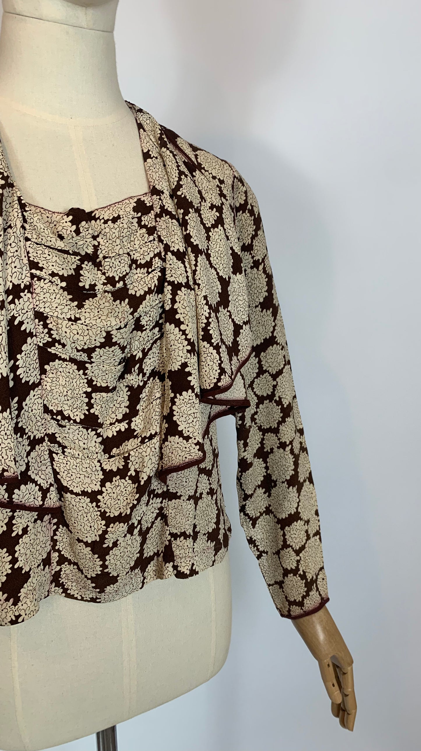 Original 1930’s Beautiful silk Blouse - Brown / Cream