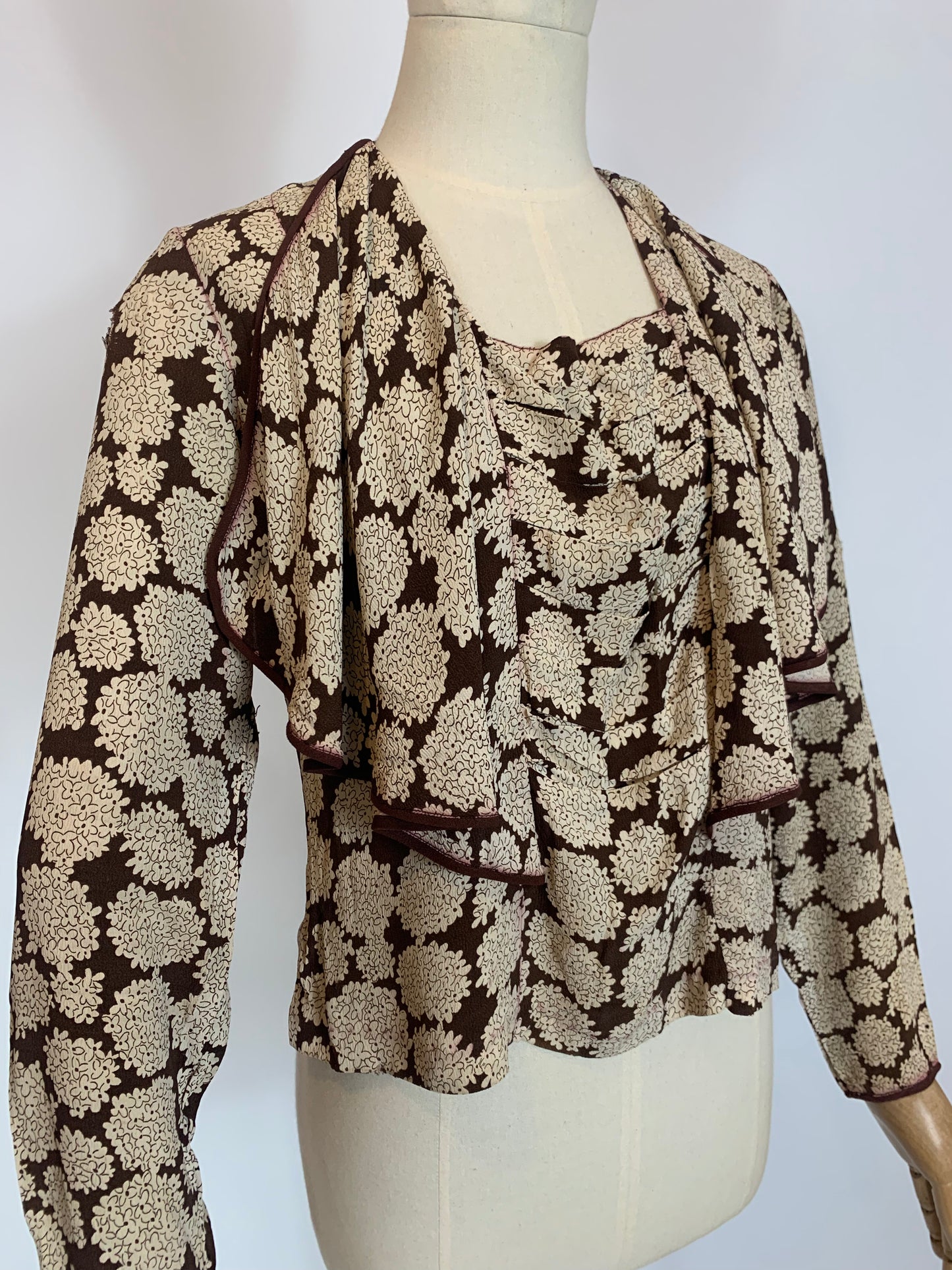 Original 1930’s Beautiful silk Blouse - Brown / Cream