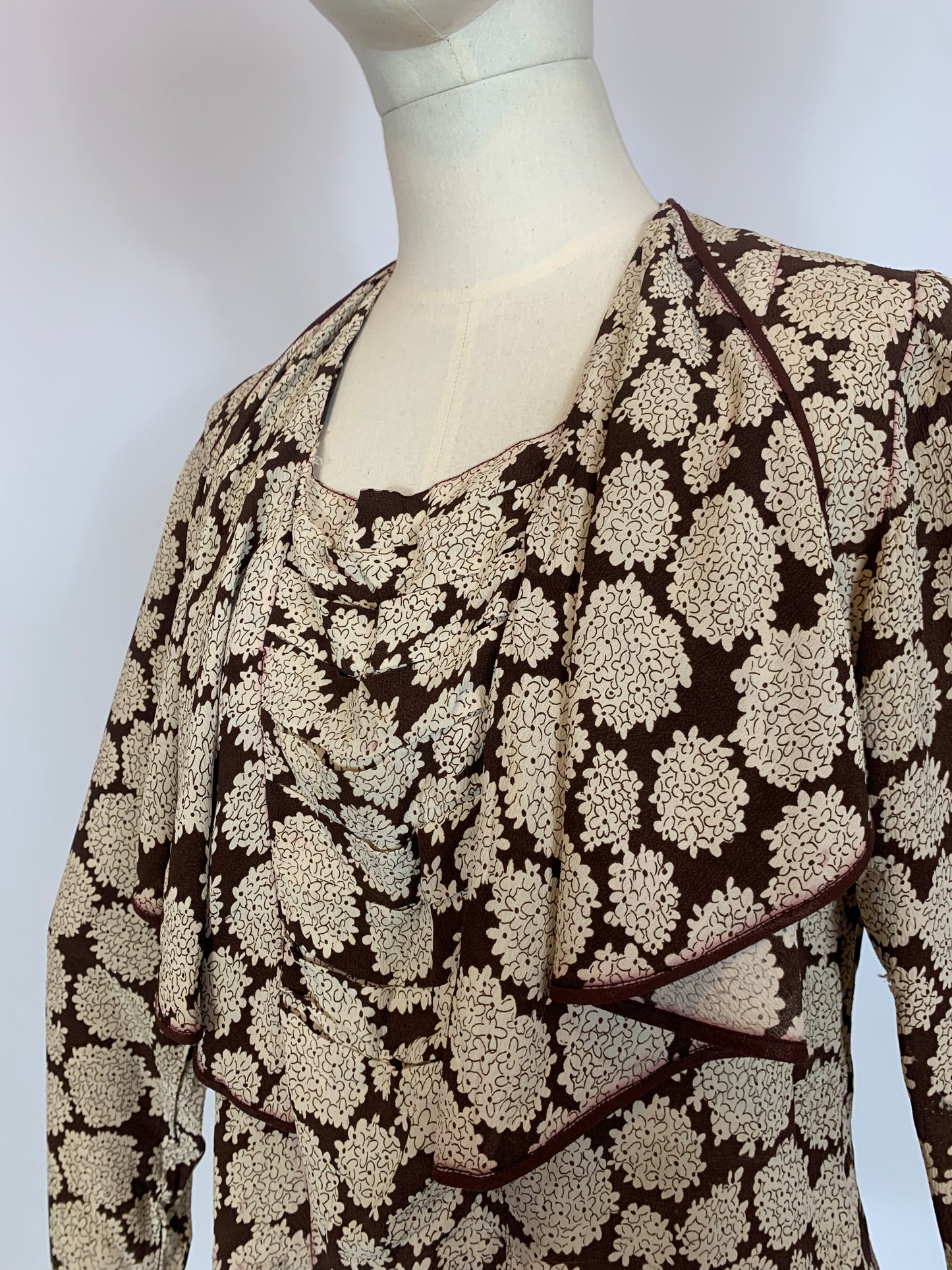 Original 1930’s Beautiful silk Blouse - Brown / Cream