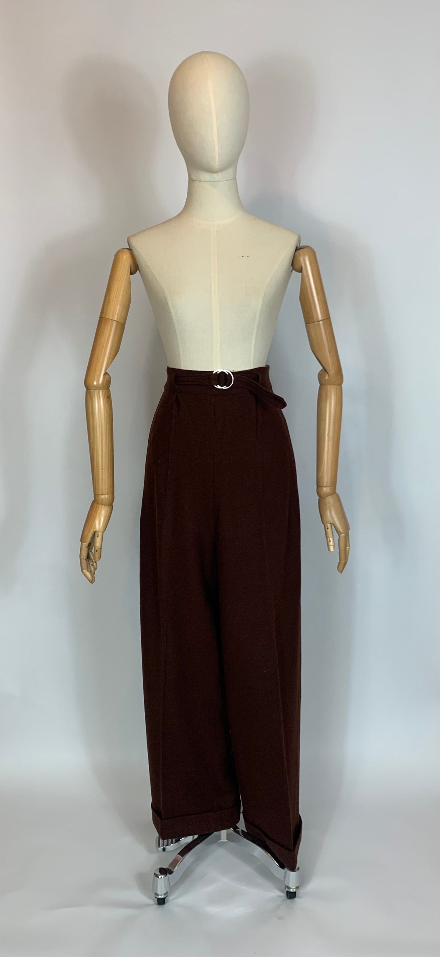 Original Rare 11011 Dinner plate label 1940’s Woollen trousers - Brown