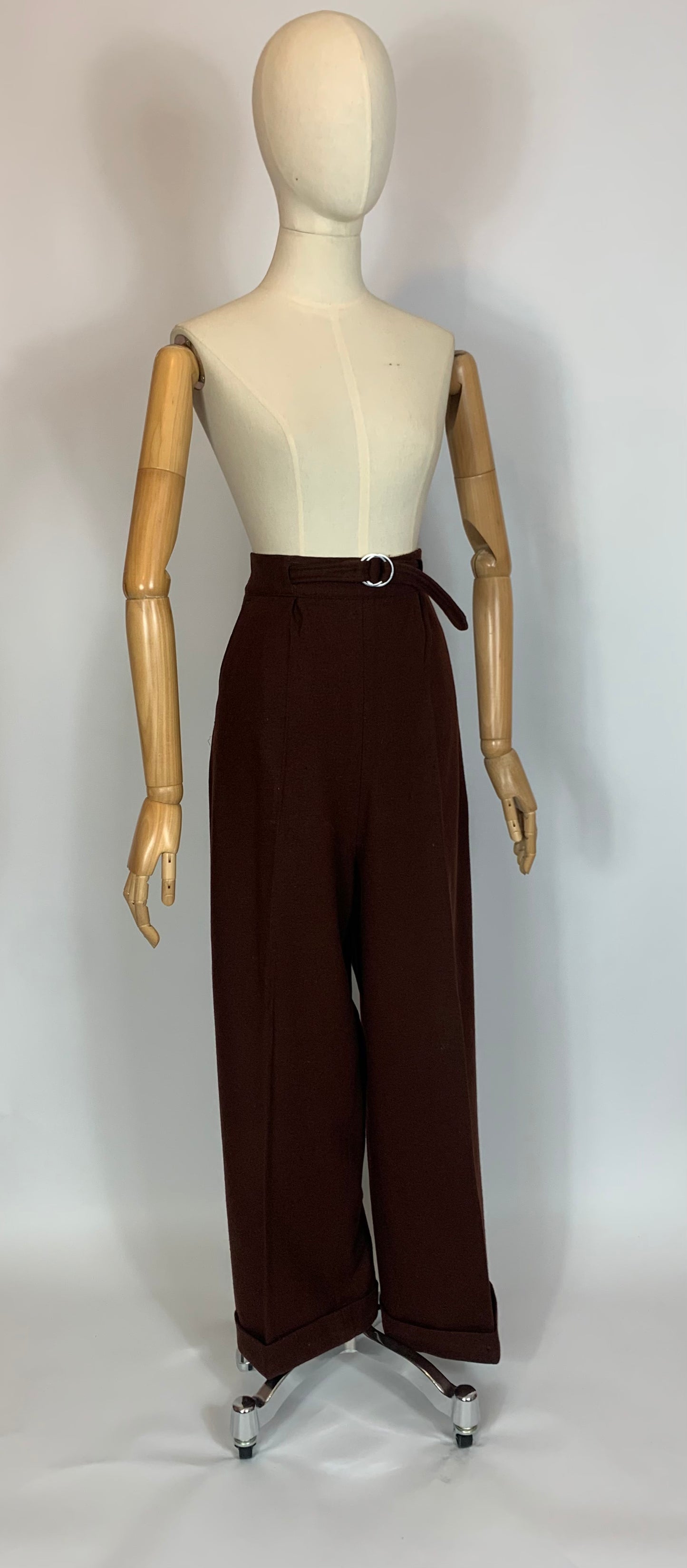 Original Rare 11011 Dinner plate label 1940’s Woollen trousers - Brown