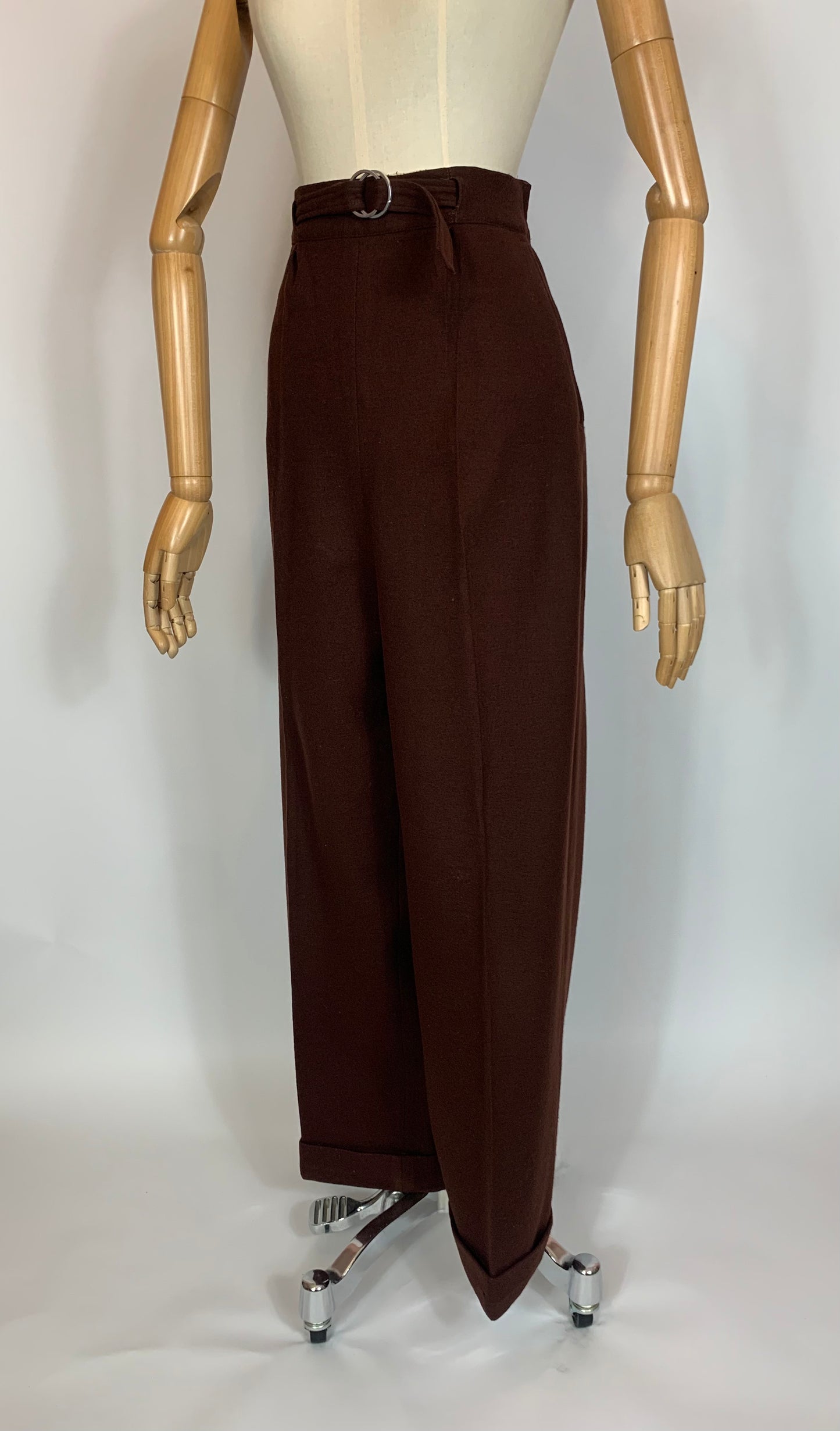 Original Rare 11011 Dinner plate label 1940’s Woollen trousers - Brown