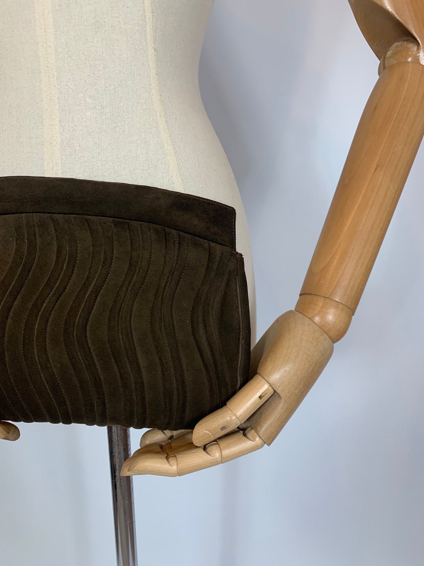 Original 1930’s Gorgeous Soft suede clutch - mid brown.